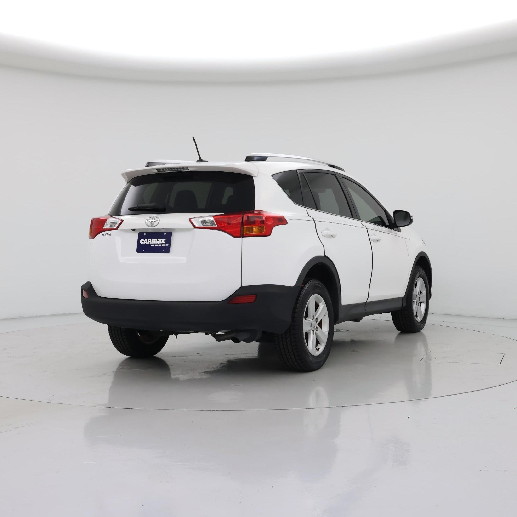 Thumbnail: 2014 Toyota RAV4 - 8