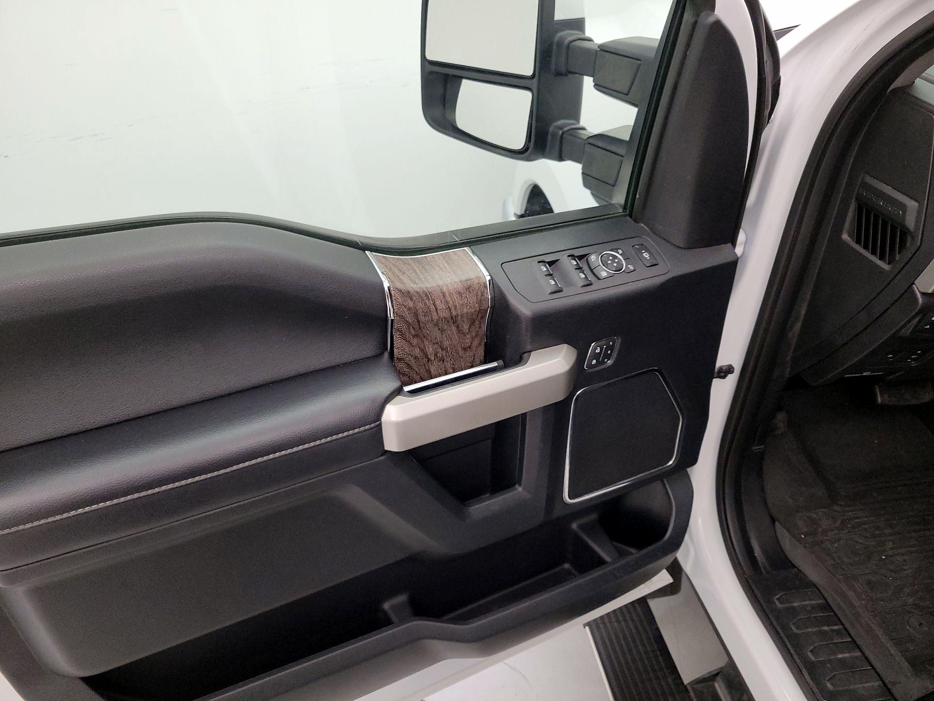 Thumbnail: 2019 Ford F-350 - 12
