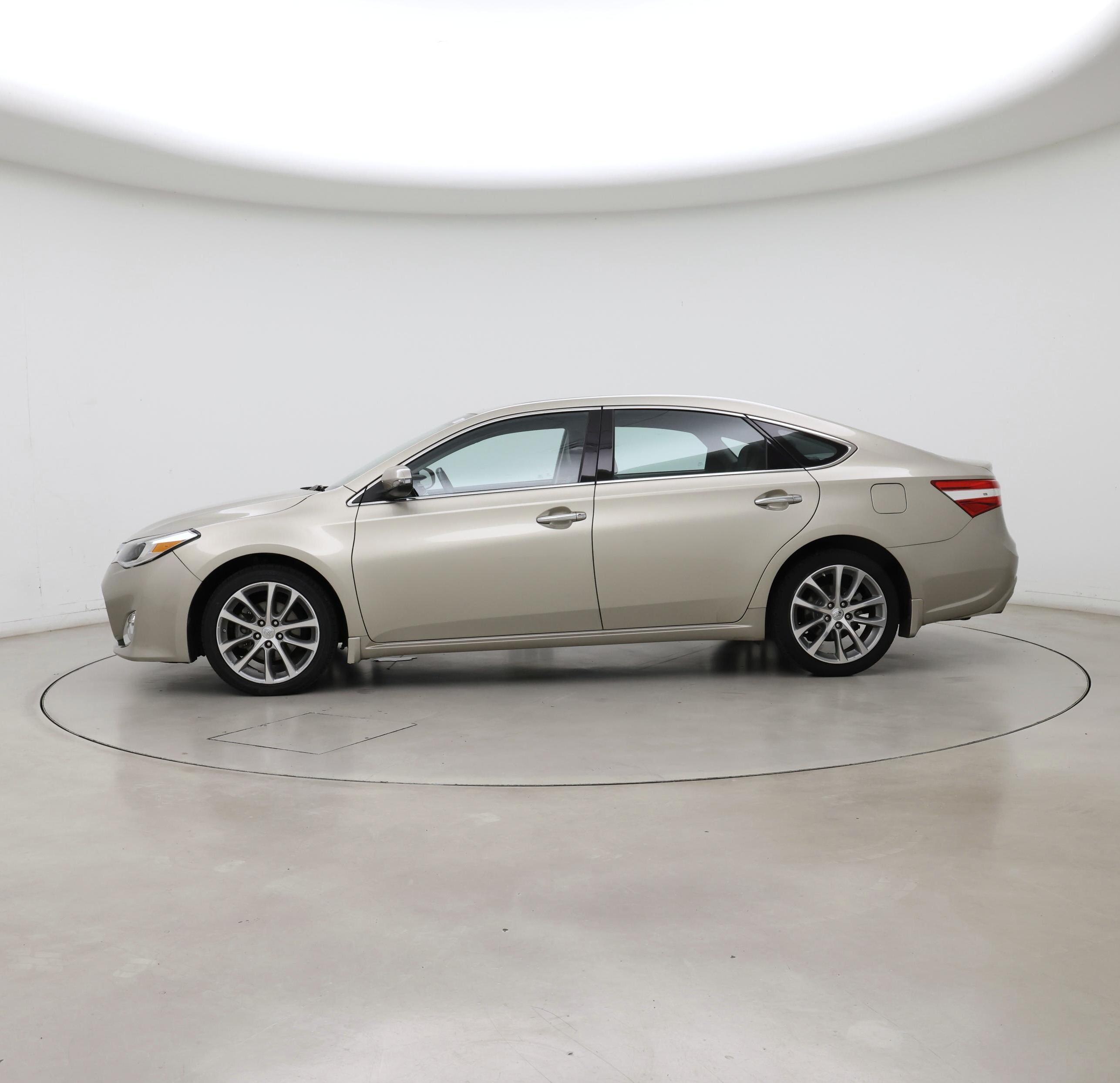 Thumbnail: 2015 Toyota Avalon - 3