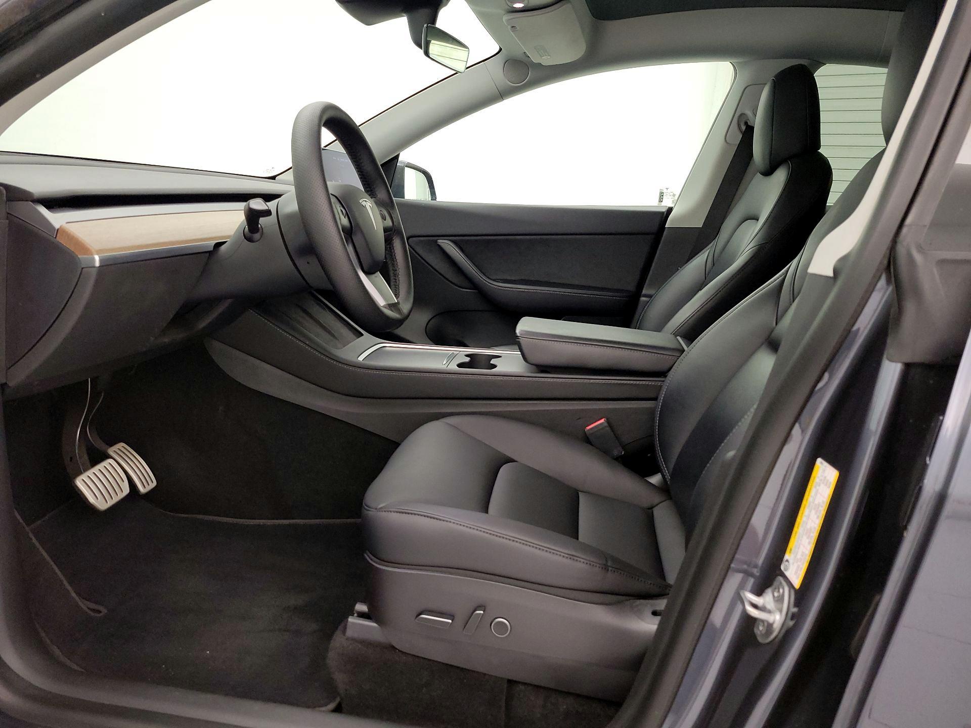 Thumbnail: 2022 Tesla Model Y - 11