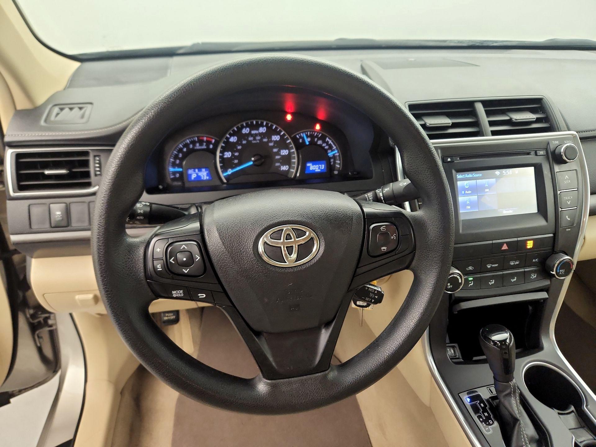 Thumbnail: 2015 Toyota Camry - 10