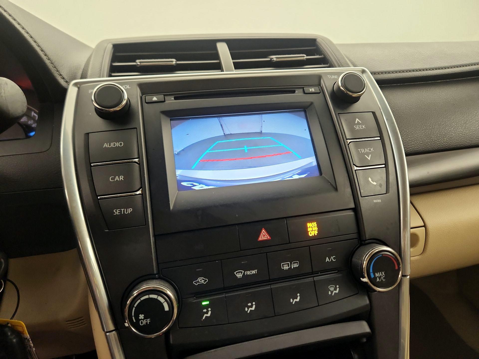 Thumbnail: 2015 Toyota Camry - 13