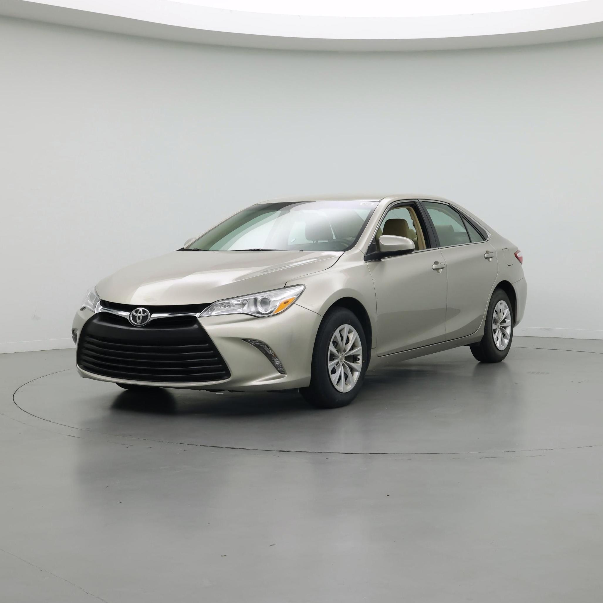 Thumbnail: 2015 Toyota Camry - 4
