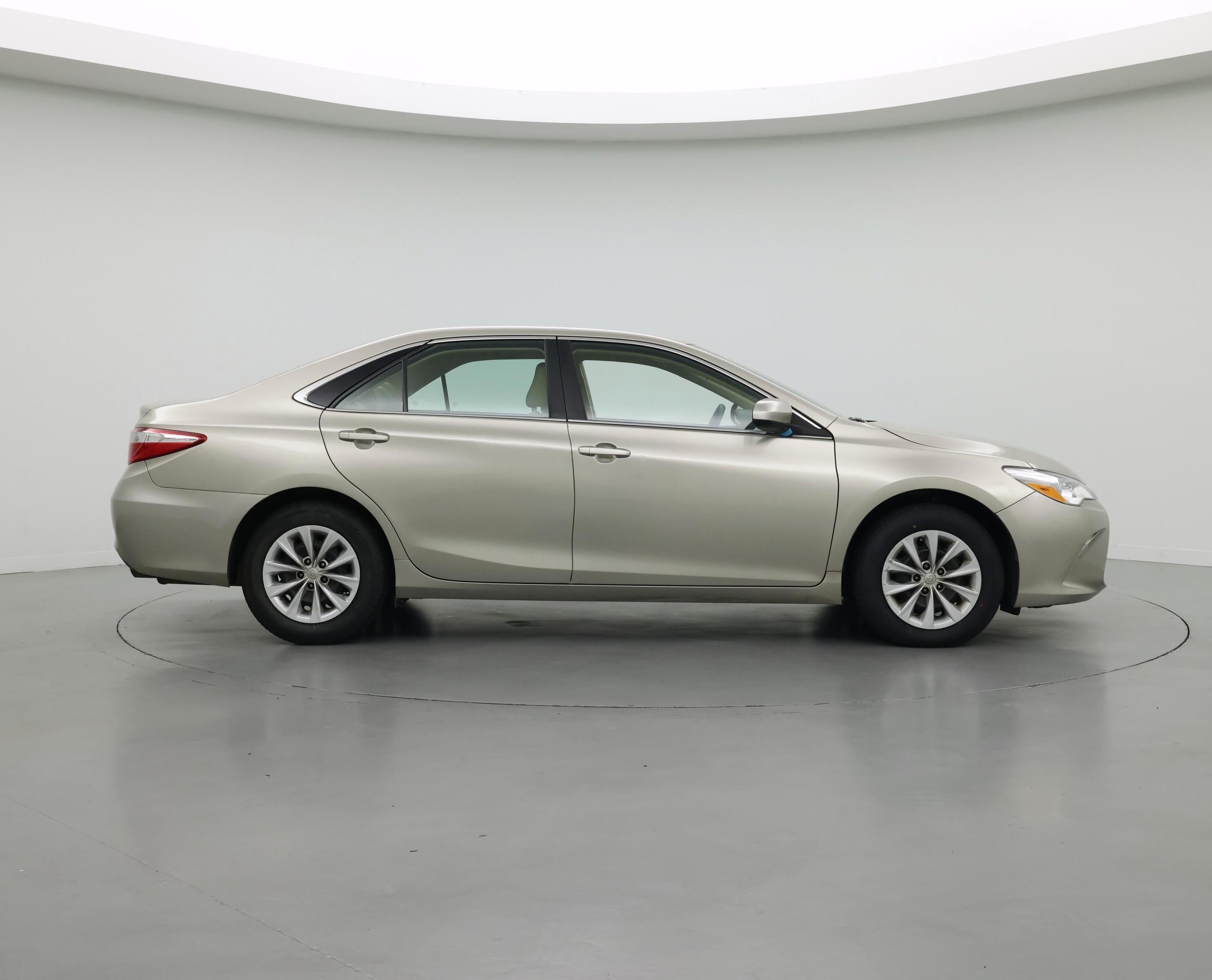 Thumbnail: 2015 Toyota Camry - 7