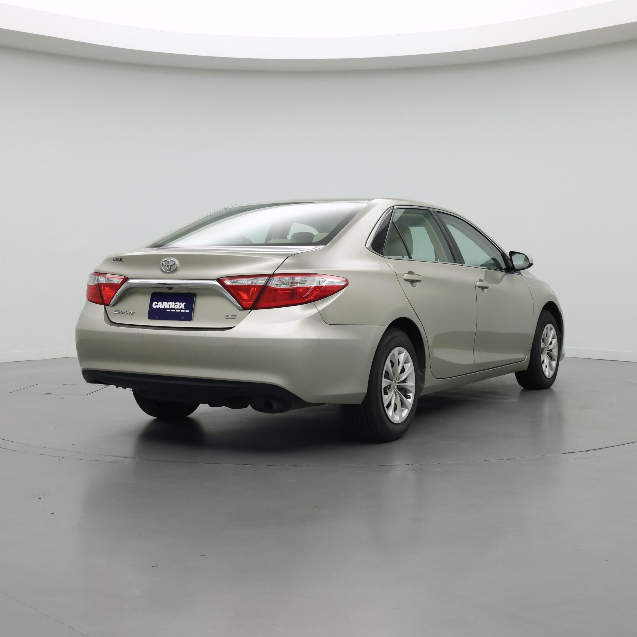 Thumbnail: 2015 Toyota Camry - 8