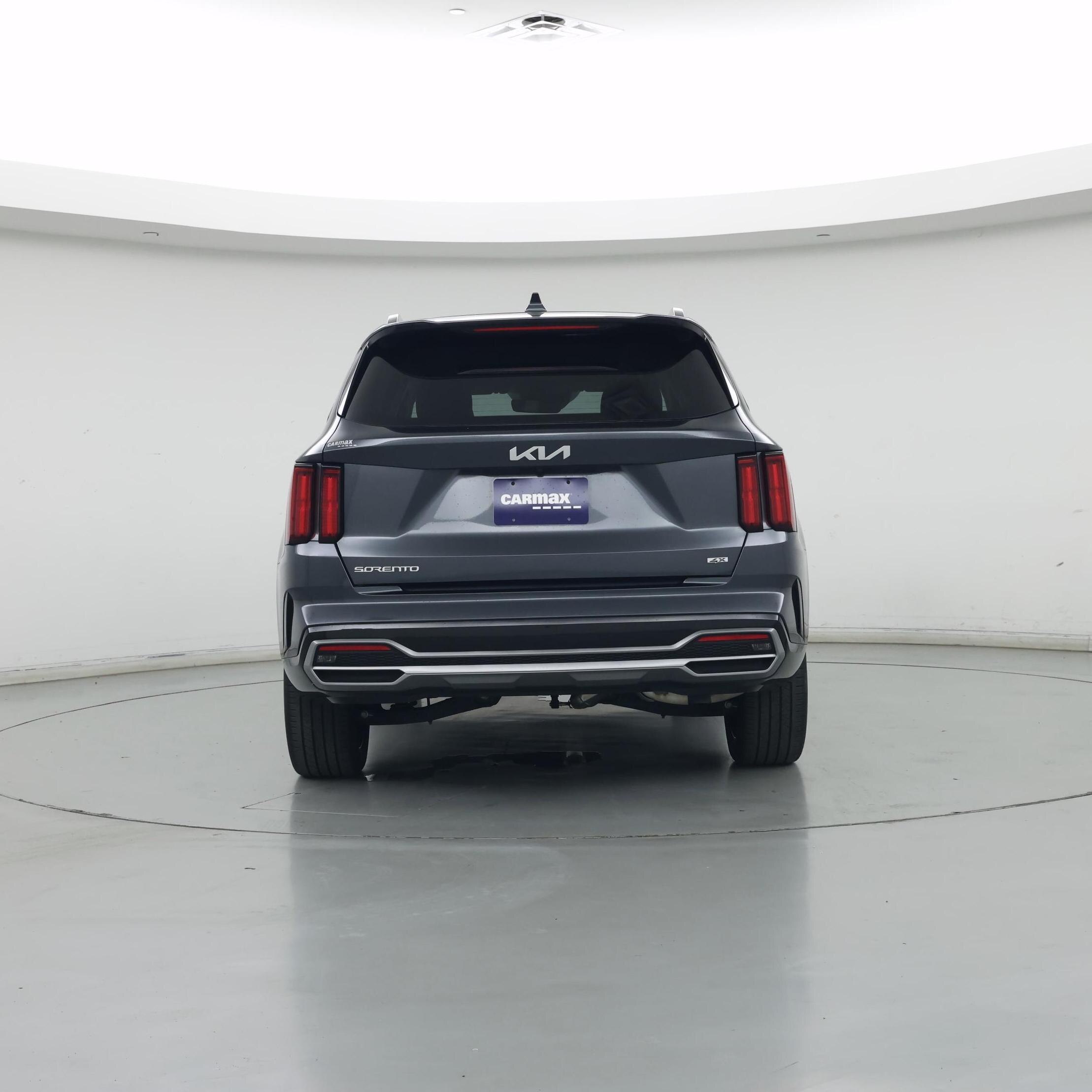 Thumbnail: 2023 Kia Sorento - 6