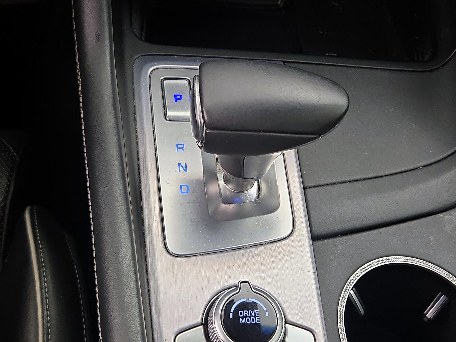 Thumbnail: 2019 Genesis G70 - 18