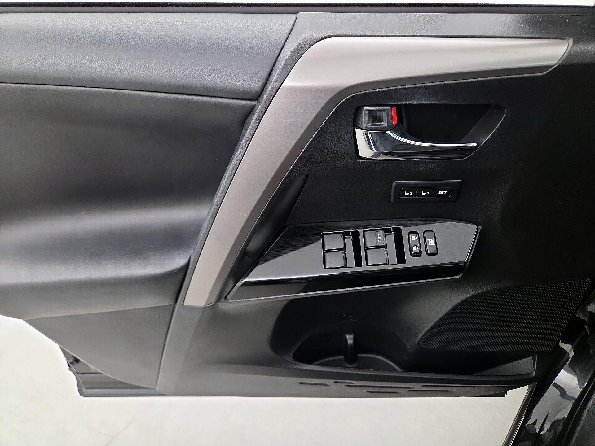 Thumbnail: 2017 Toyota RAV4 - 12