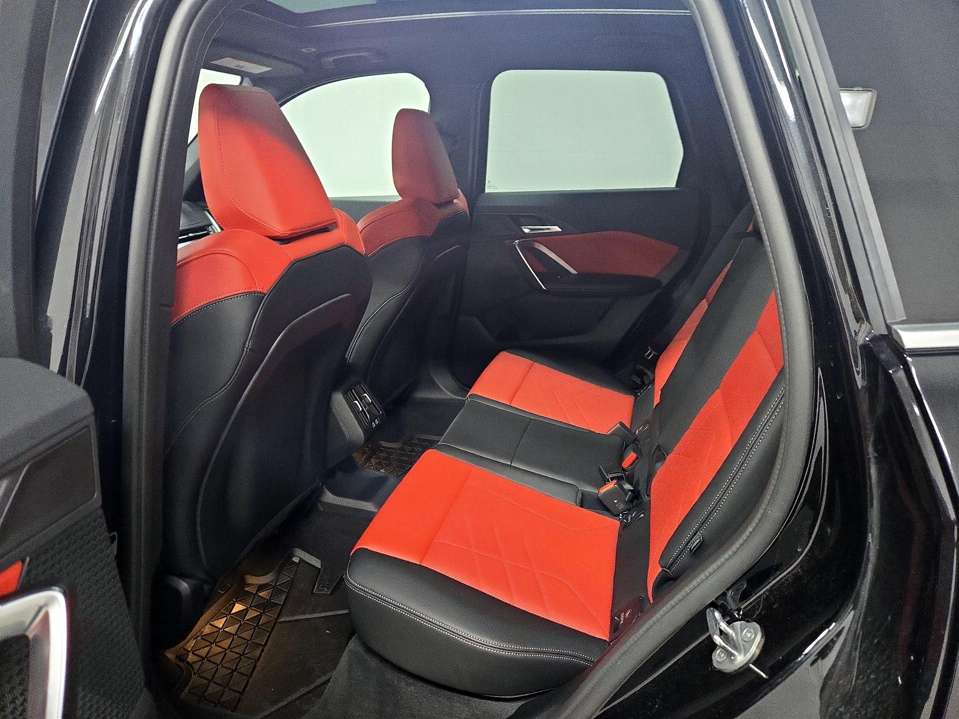 Thumbnail: 2025 BMW X1 - 20