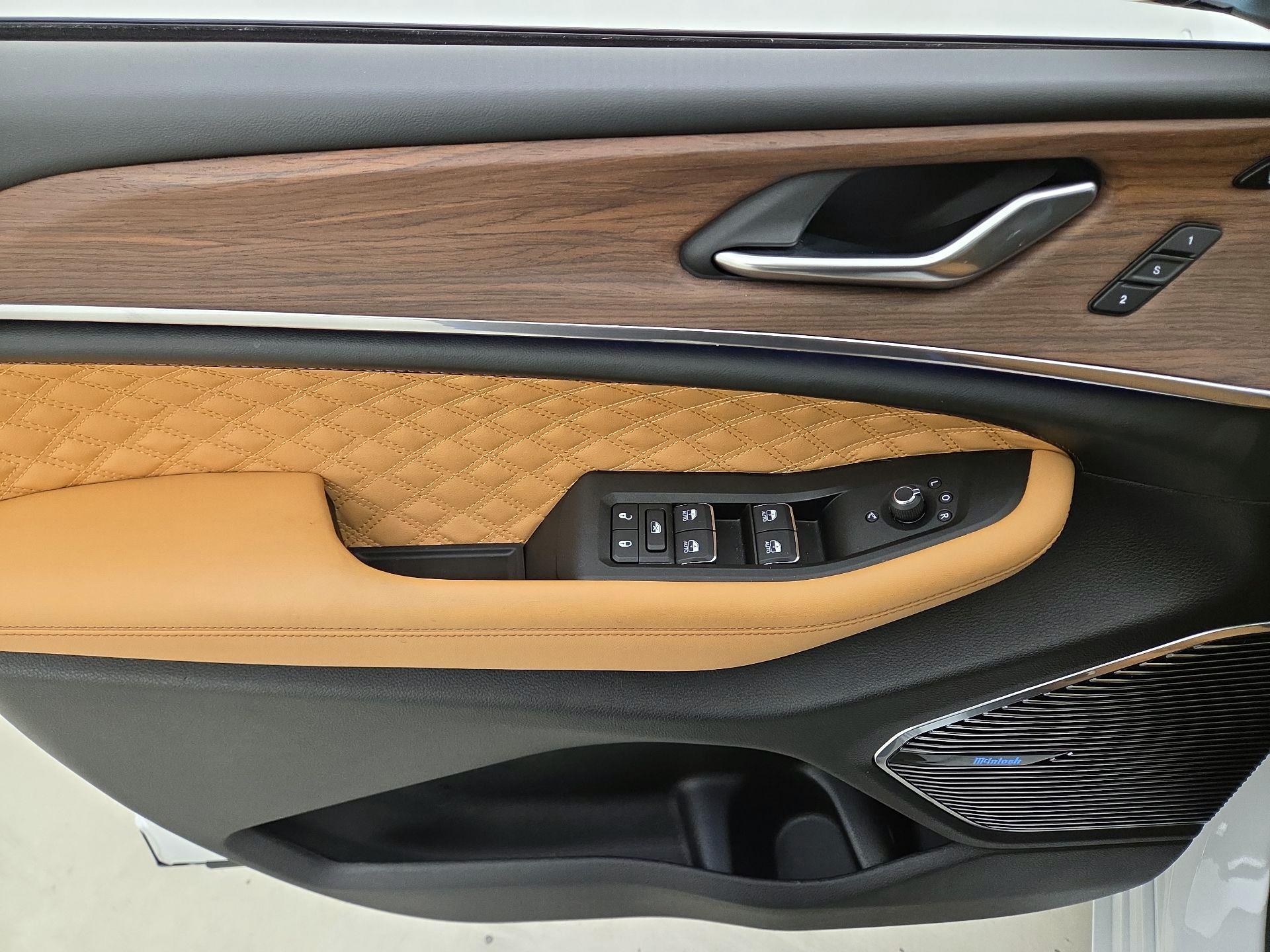 Thumbnail: 2025 Jeep Grand Cherokee - 12