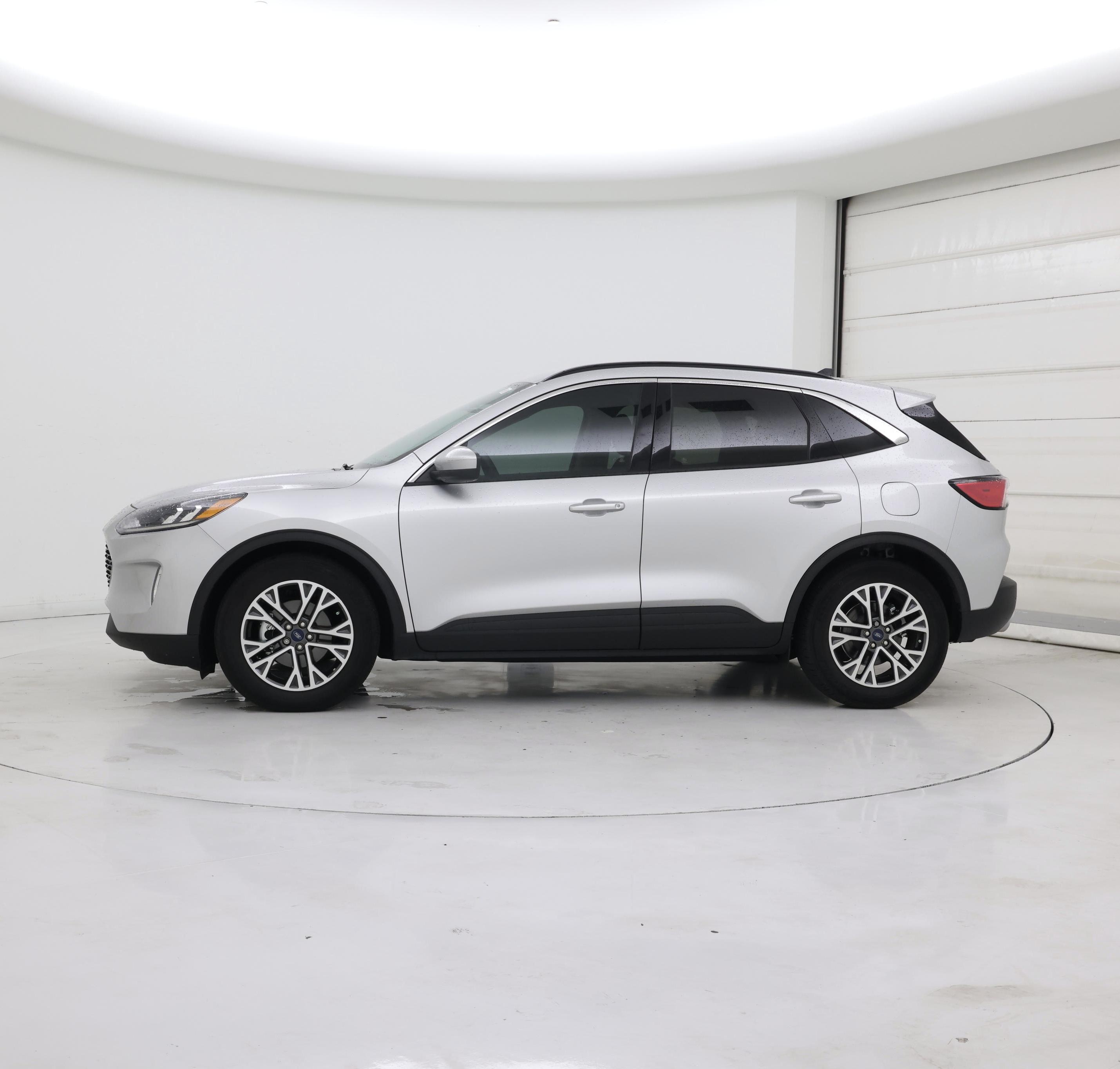 Thumbnail: 2020 Ford Escape - 3