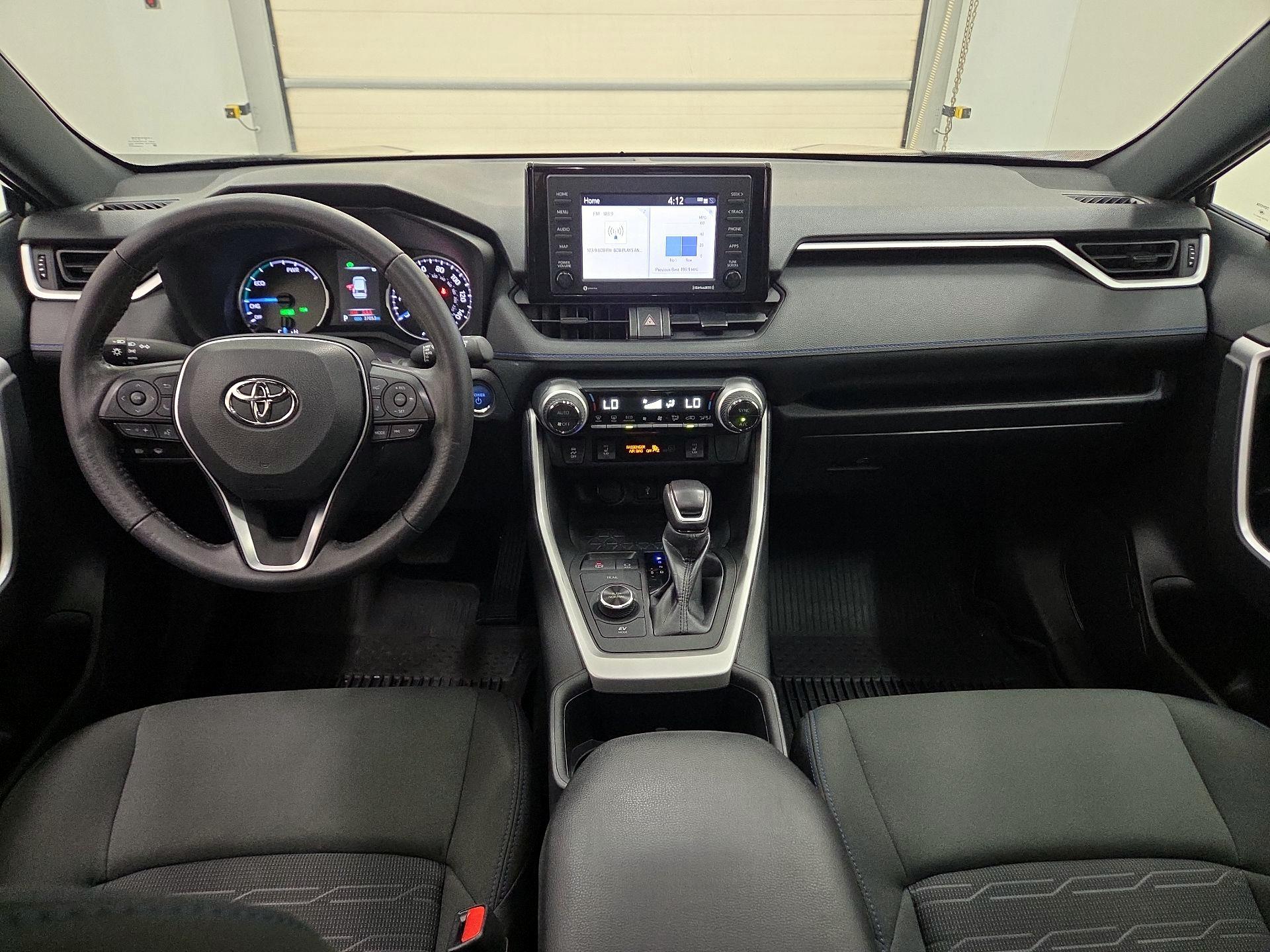 Thumbnail: 2022 Toyota RAV4 - 9
