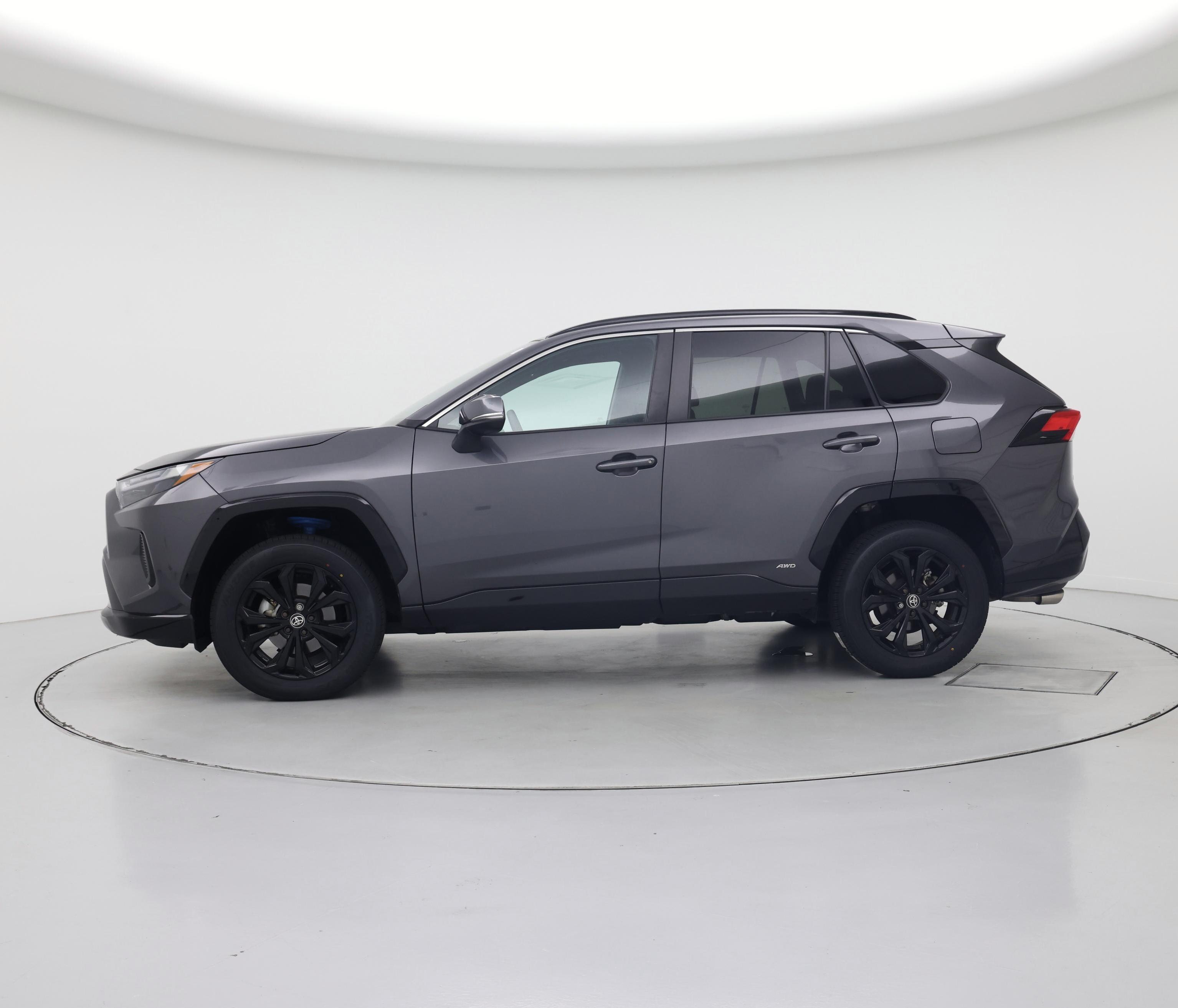 Thumbnail: 2022 Toyota RAV4 - 3