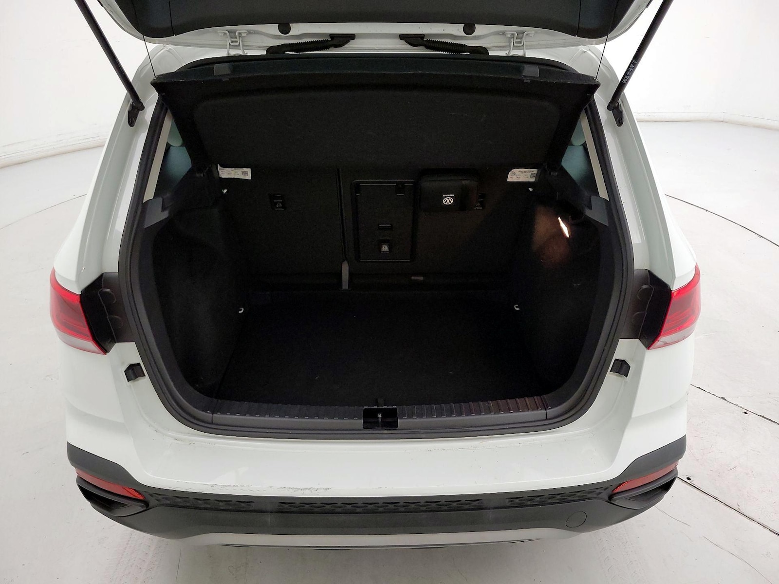 2022 Volkswagen Taos S - Photo 21