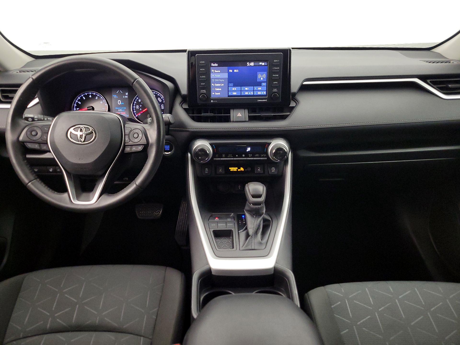 Thumbnail: 2021 Toyota RAV4 - 9
