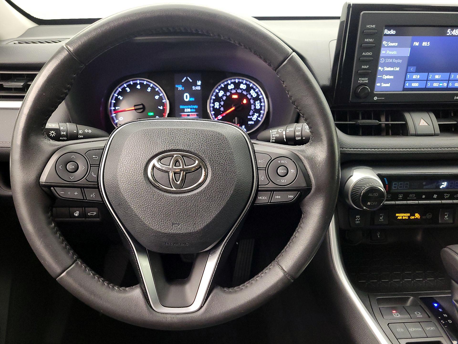 Thumbnail: 2021 Toyota RAV4 - 10