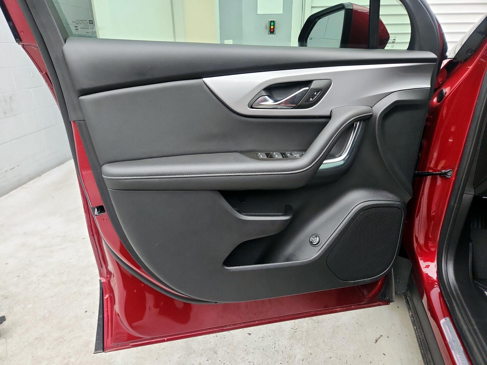 Thumbnail: 2025 Chevrolet Blazer - 12