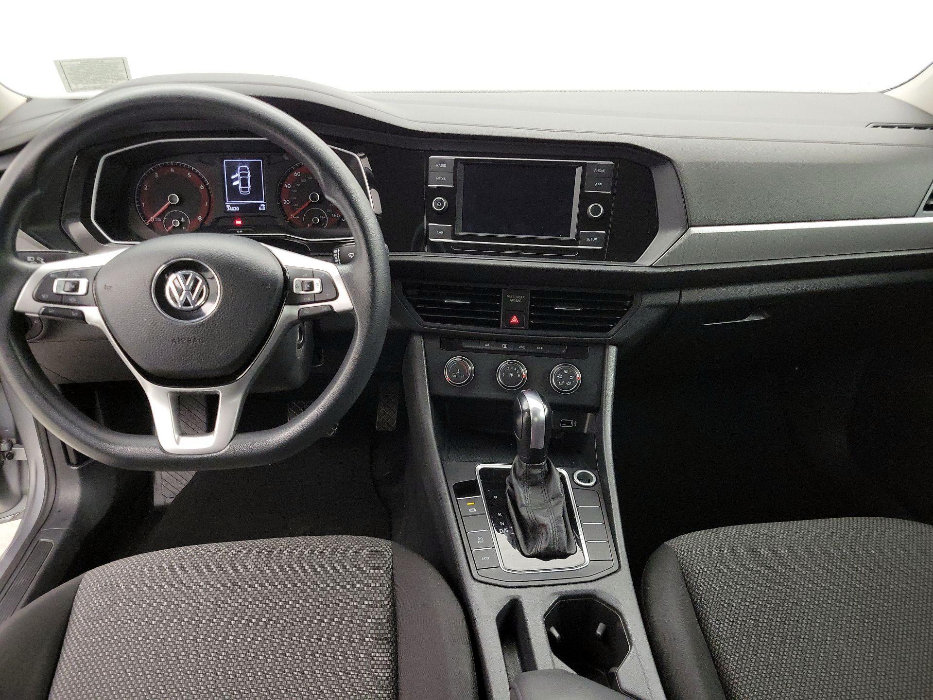 Thumbnail: 2019 Volkswagen Jetta - 9