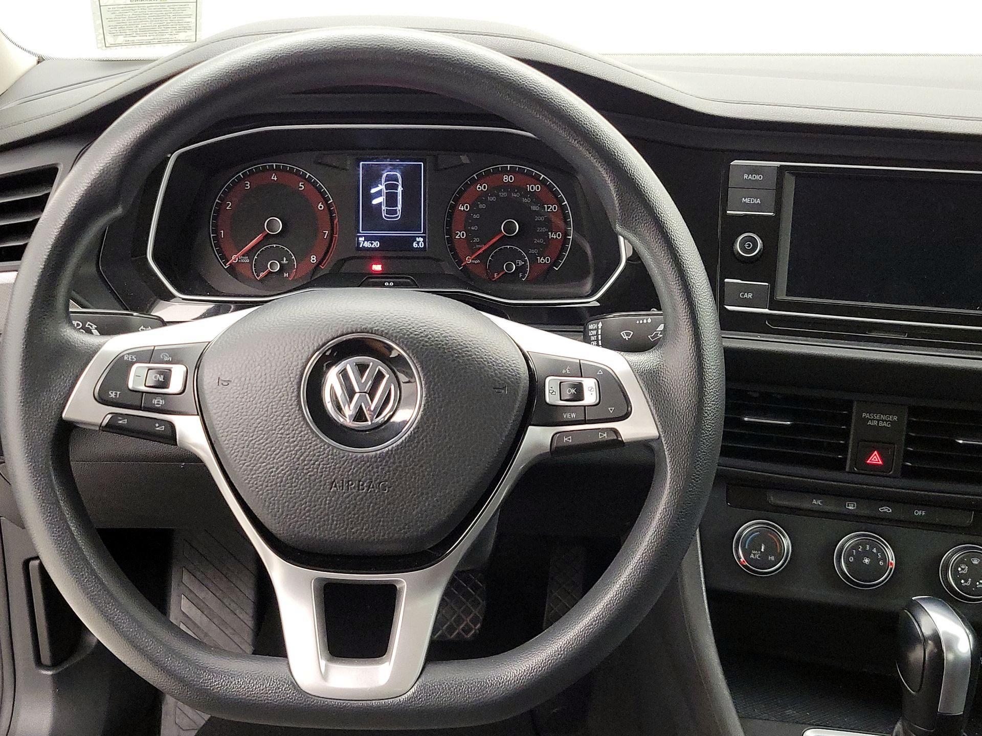 Thumbnail: 2019 Volkswagen Jetta - 10
