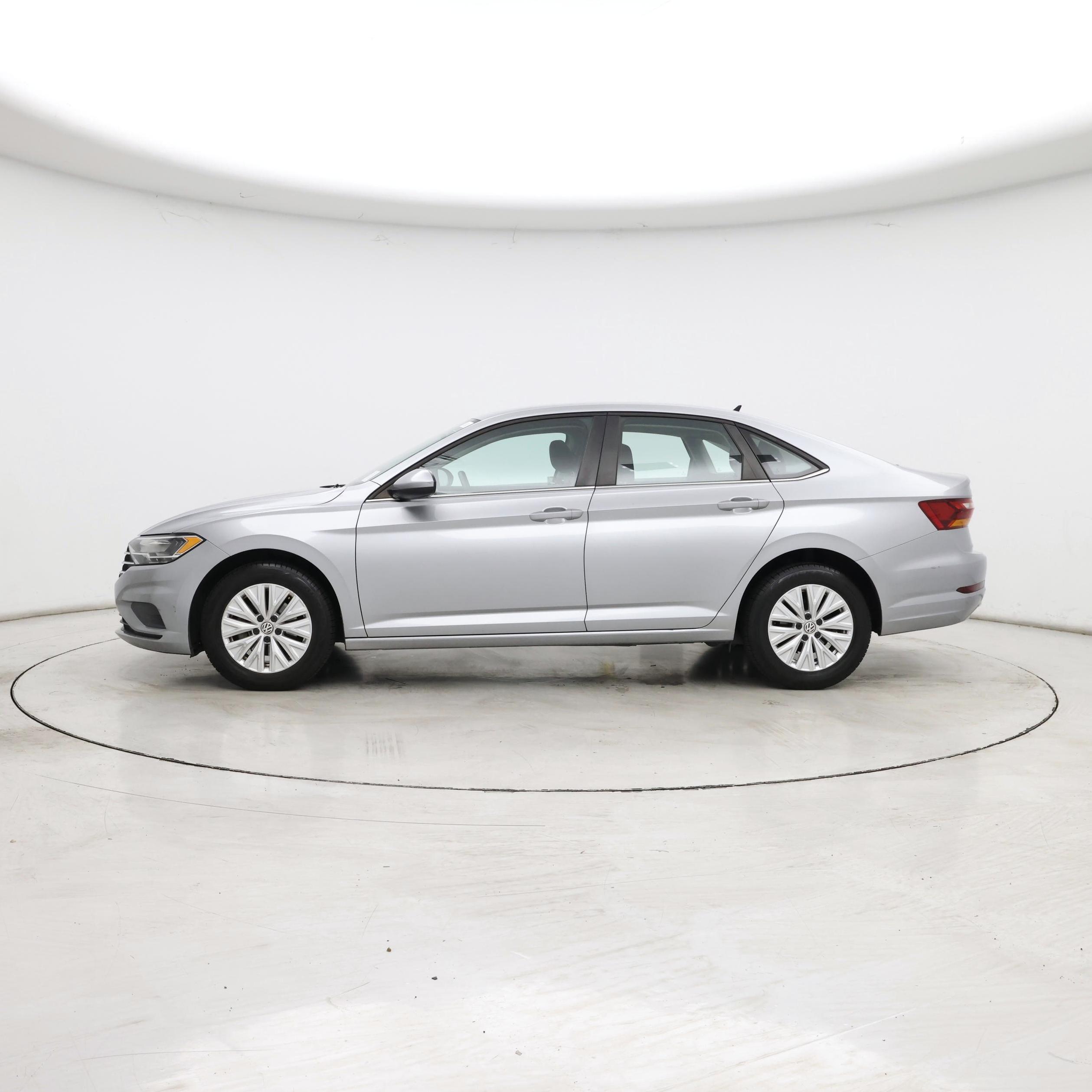 Thumbnail: 2019 Volkswagen Jetta - 3
