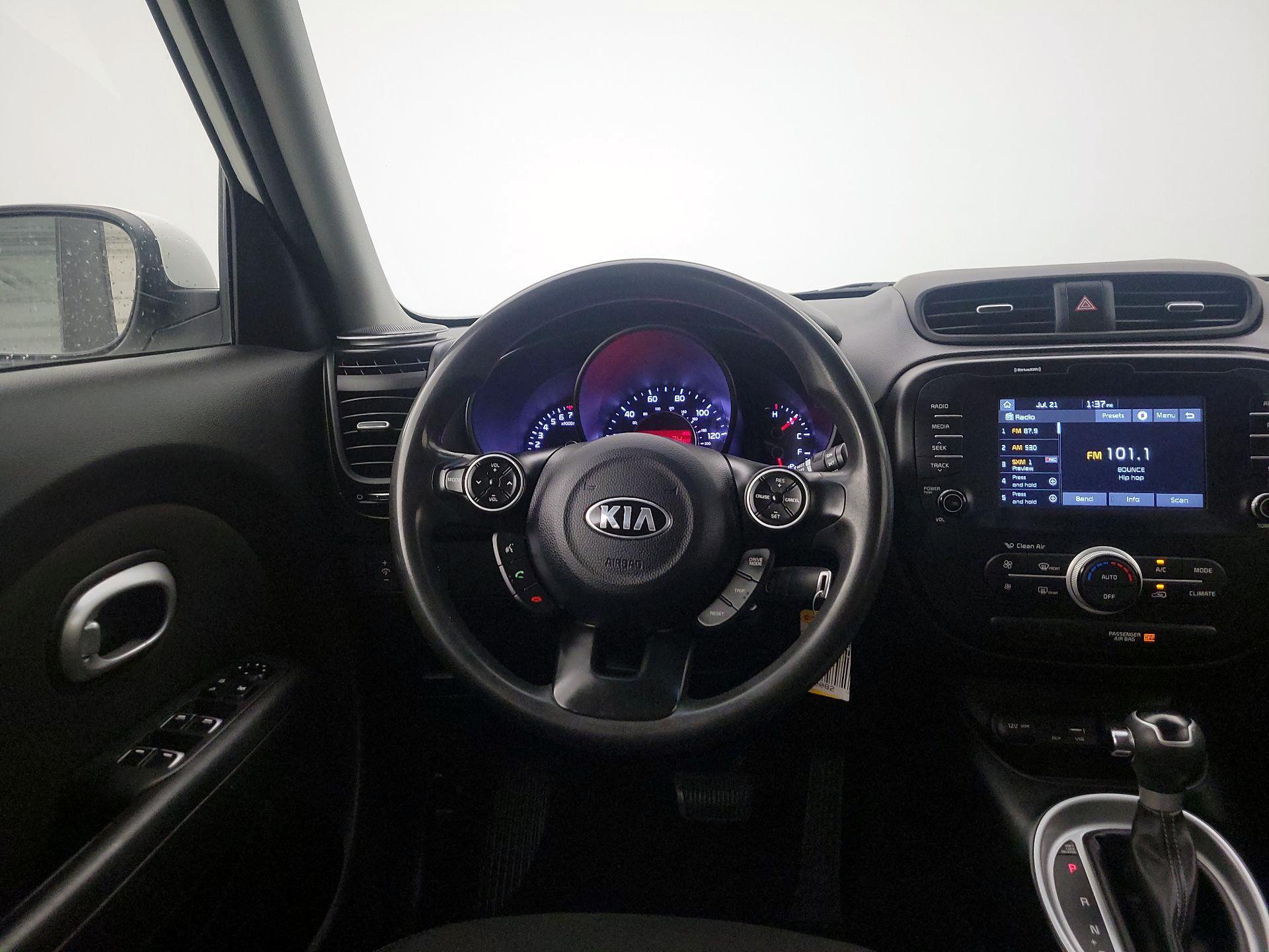 Thumbnail: 2019 Kia Soul - 10