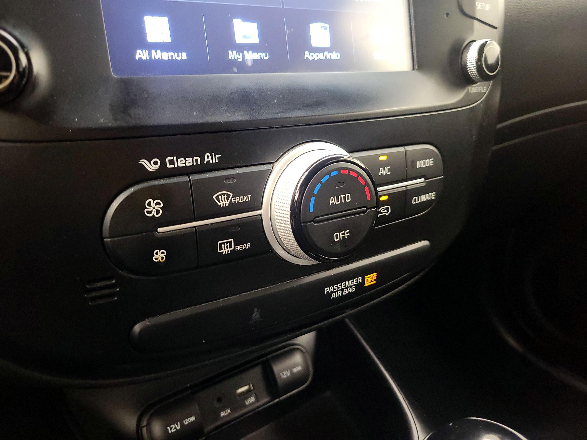Thumbnail: 2019 Kia Soul - 16