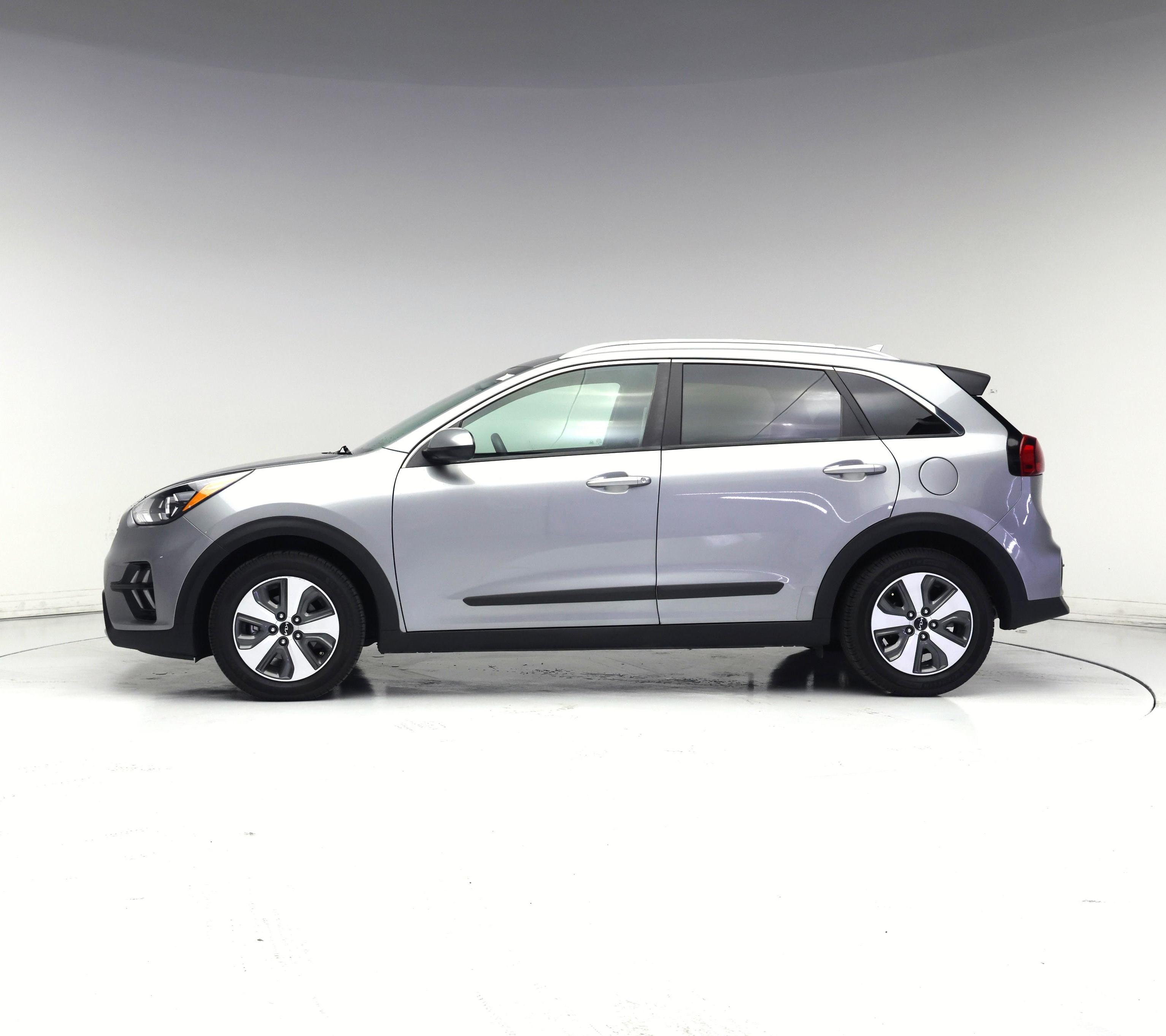 Thumbnail: 2022 Kia Niro - 3