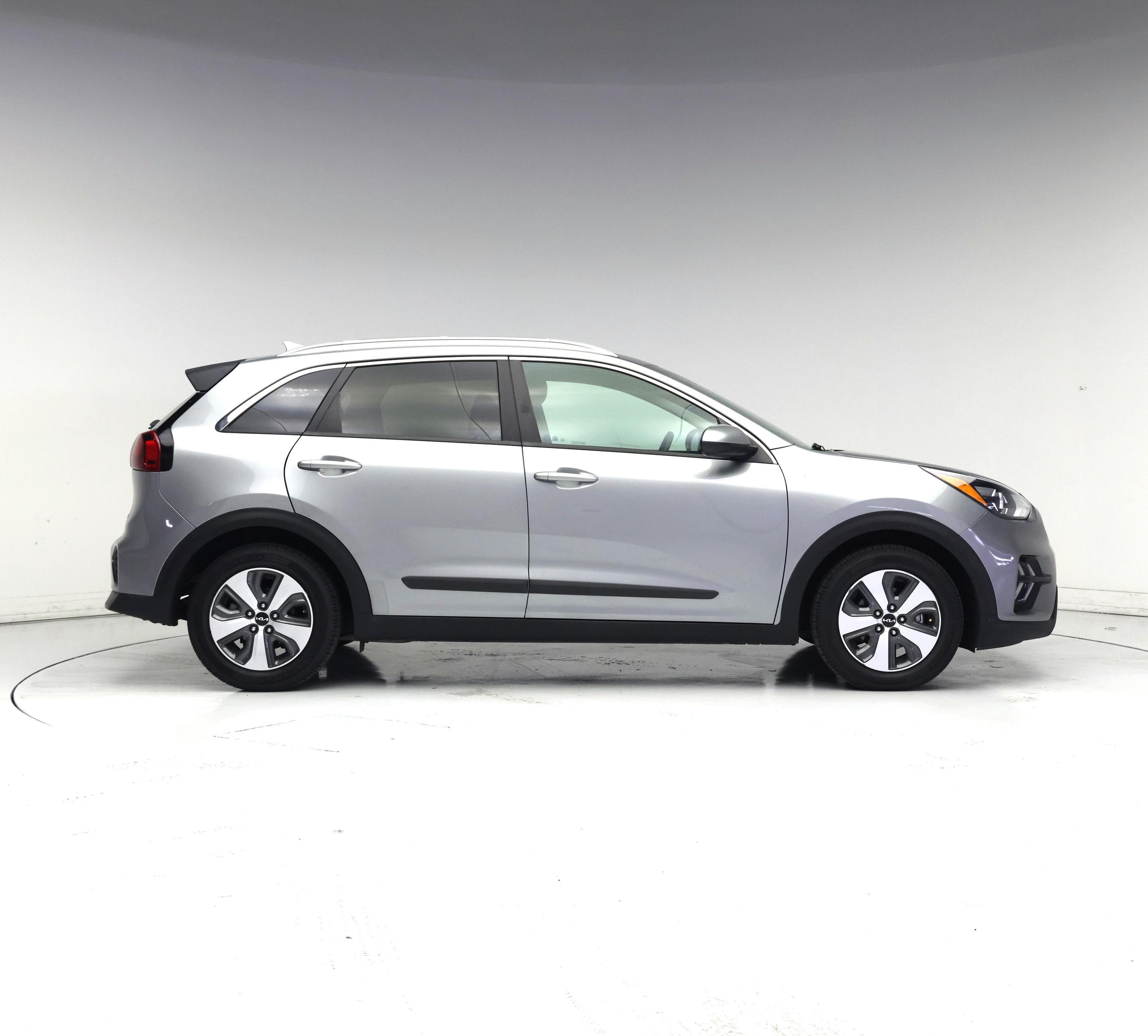 Thumbnail: 2022 Kia Niro - 7