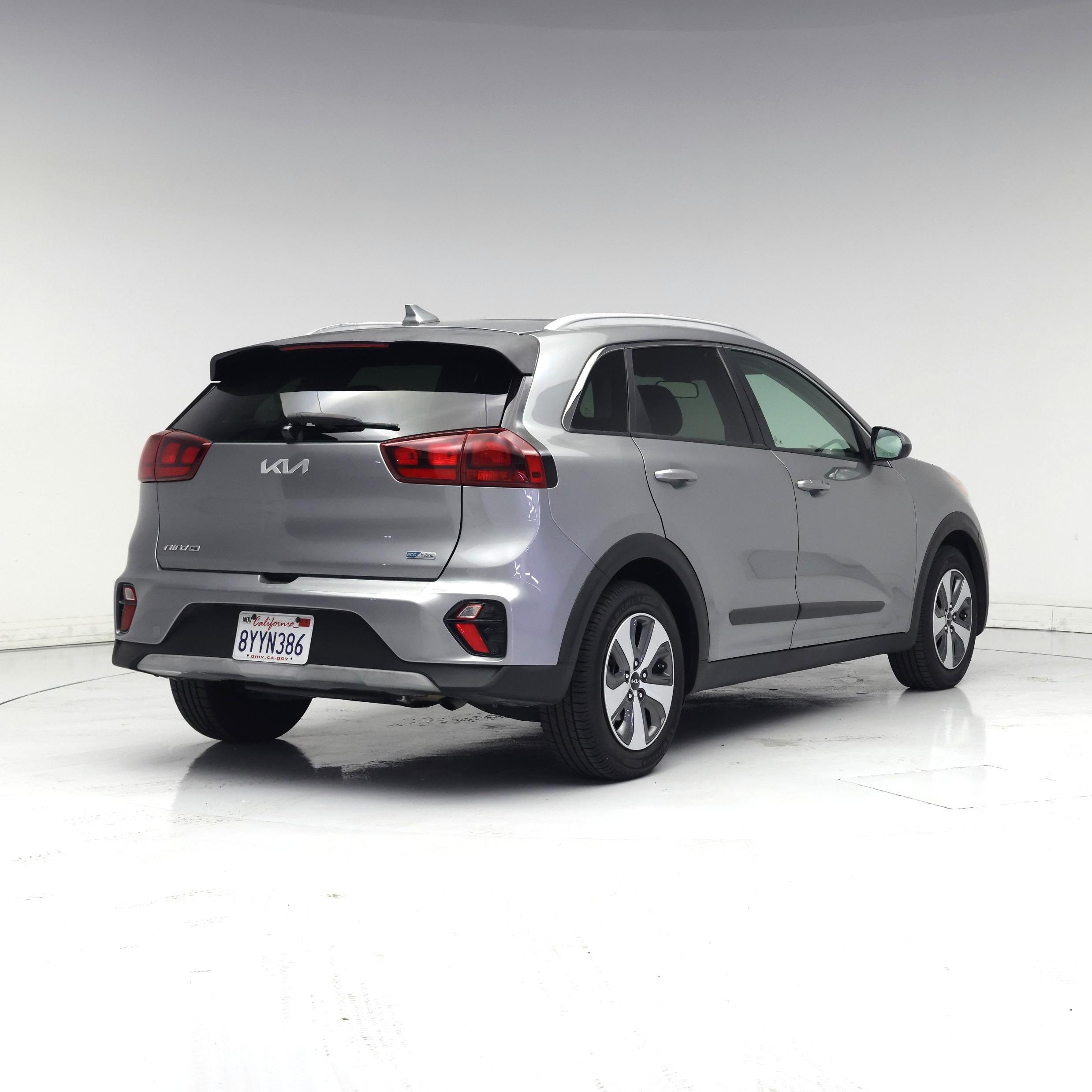 Thumbnail: 2022 Kia Niro - 8
