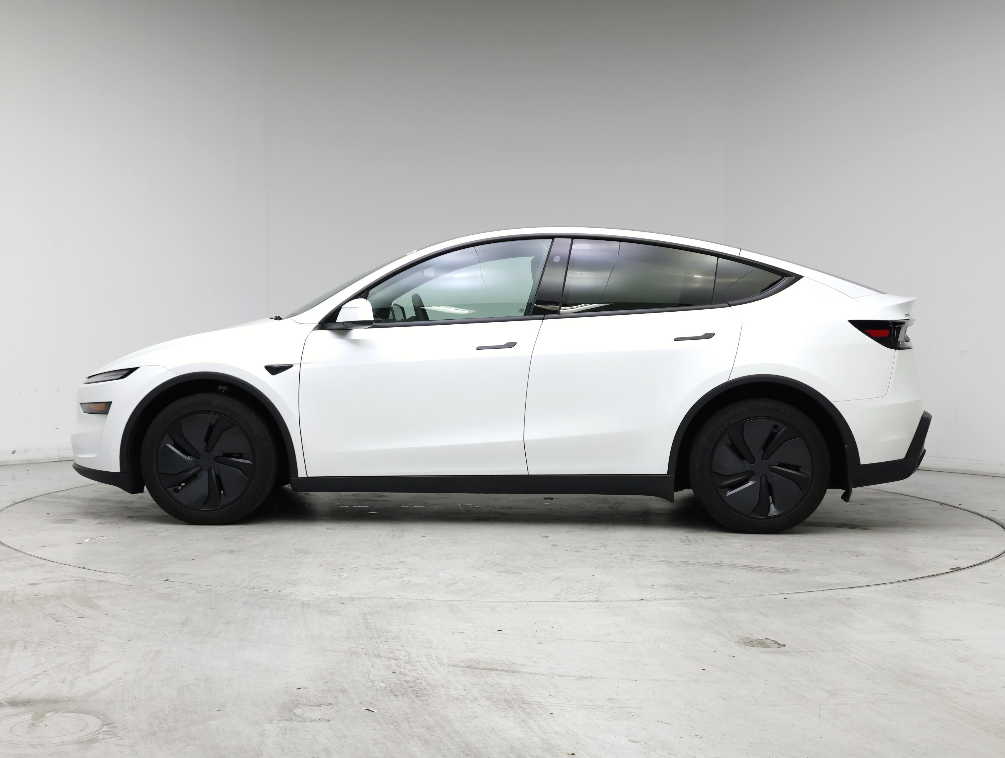 Thumbnail: 2026 Tesla Model Y - 3