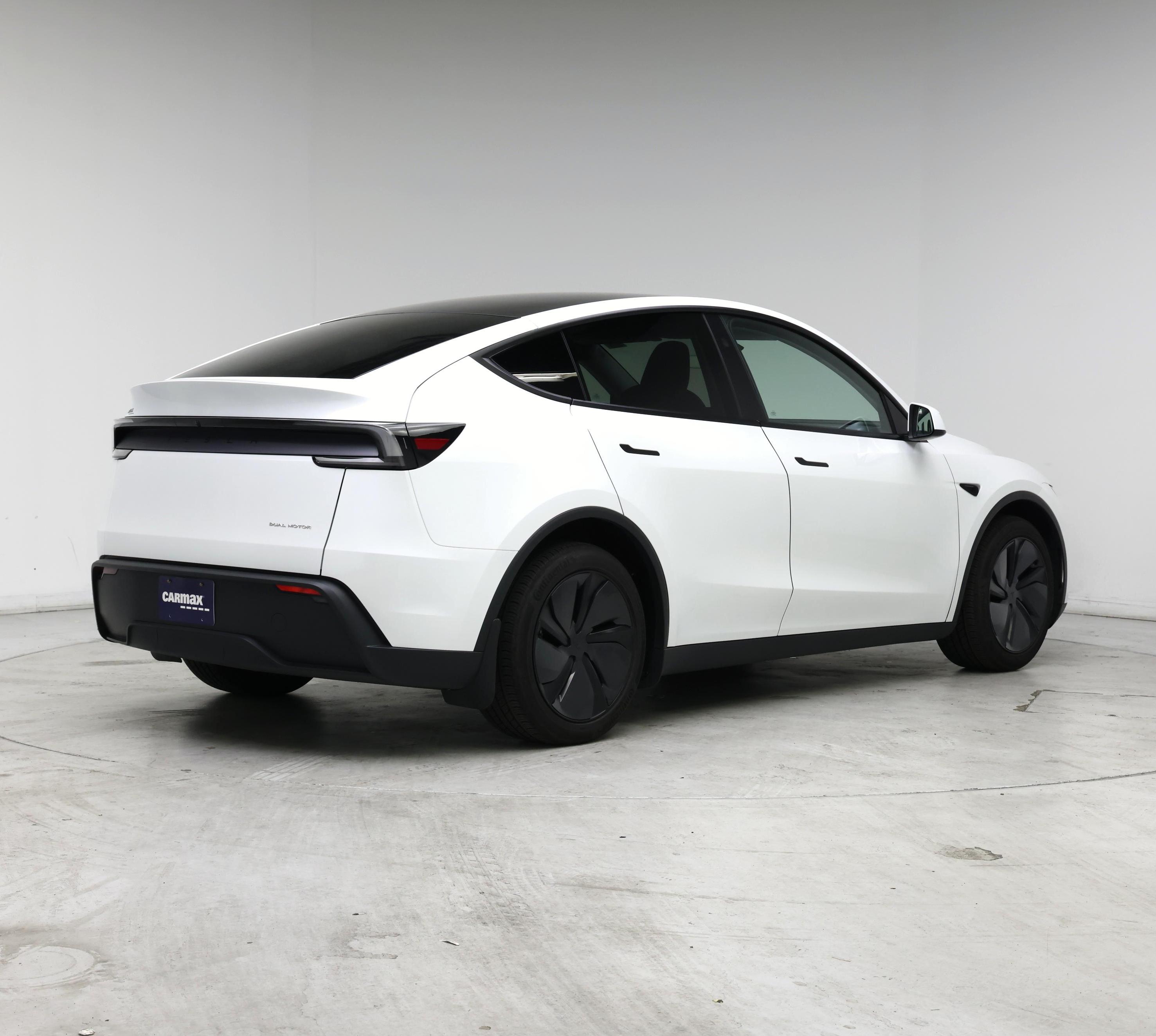Thumbnail: 2026 Tesla Model Y - 8