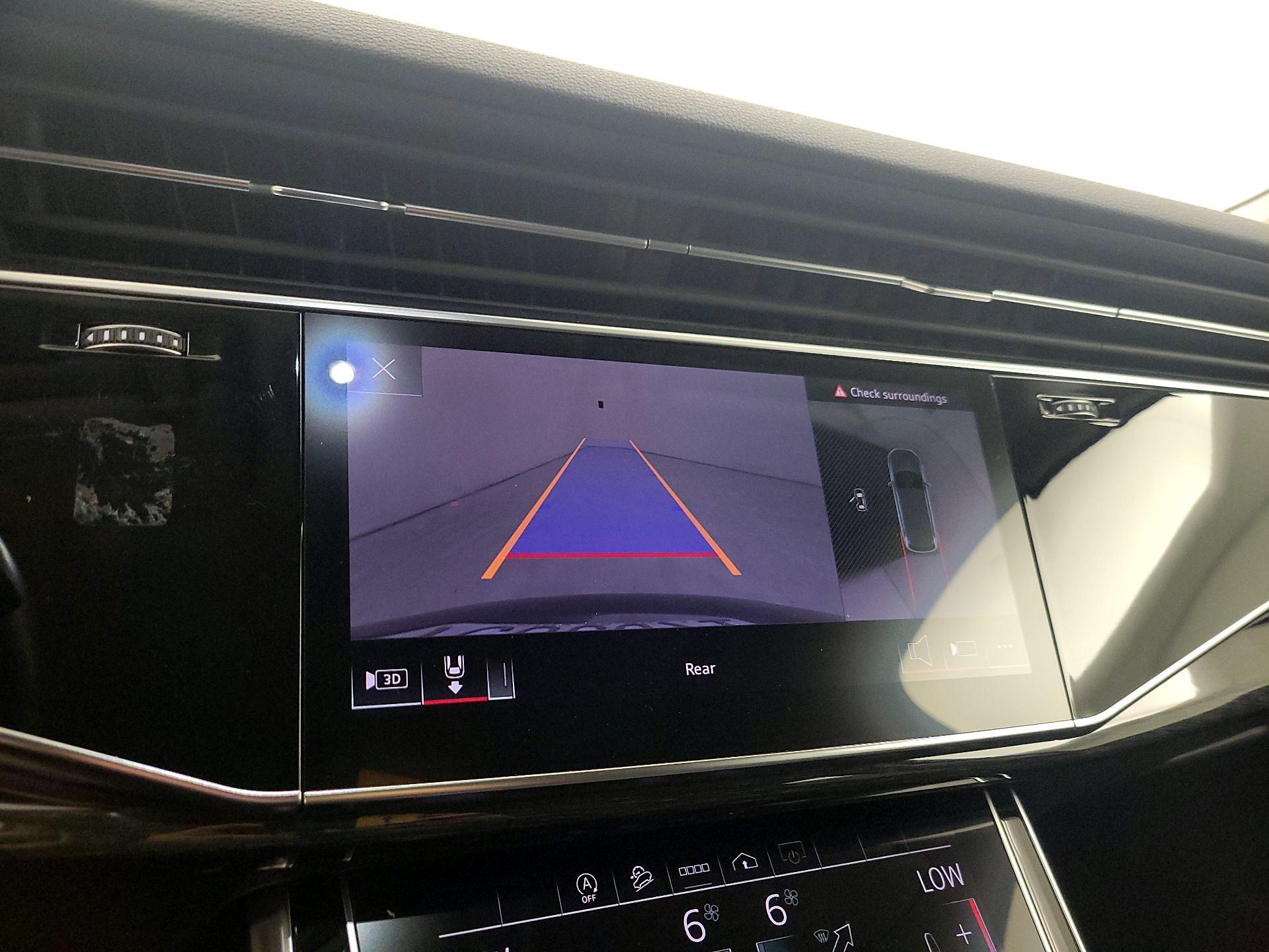 Thumbnail: 2022 Audi Q7 - 14