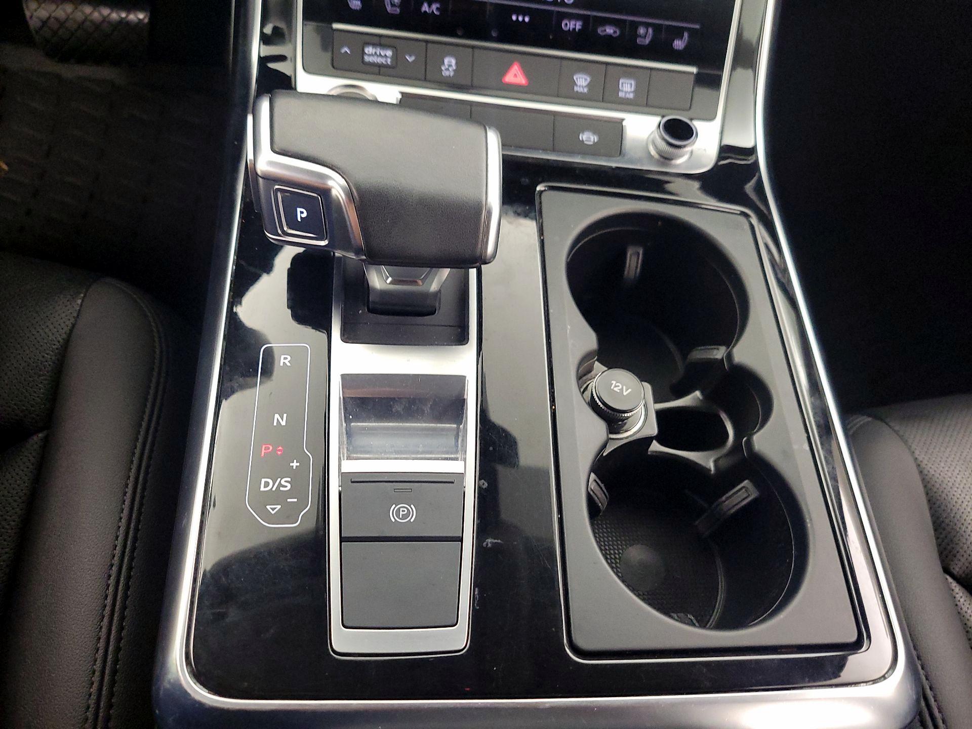 Thumbnail: 2022 Audi Q7 - 17