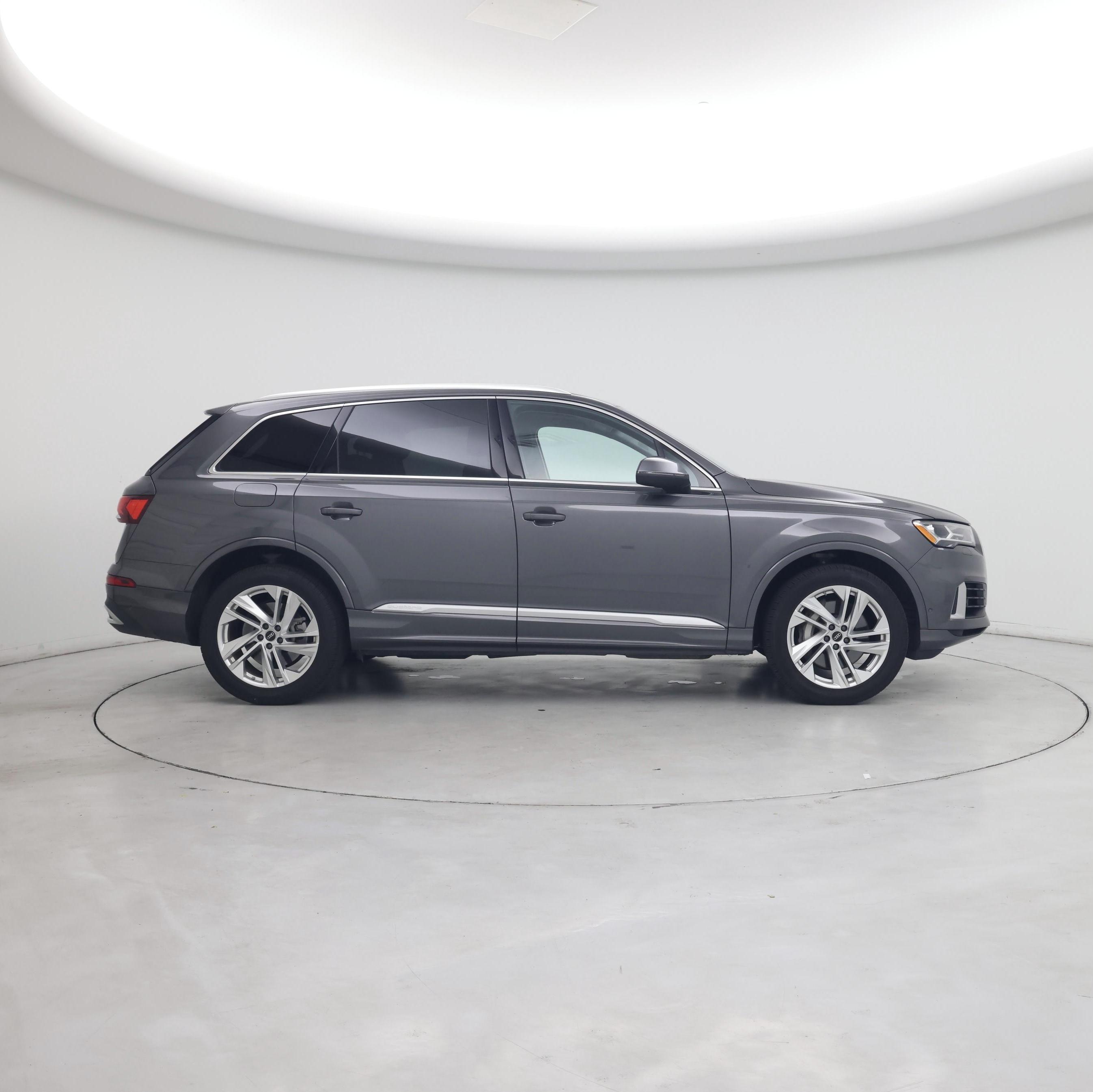Thumbnail: 2022 Audi Q7 - 7