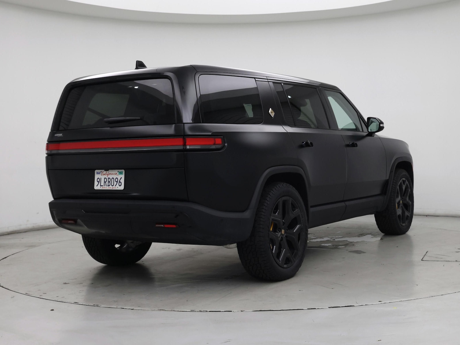 2024 Rivian R1S Adventure - Photo 9