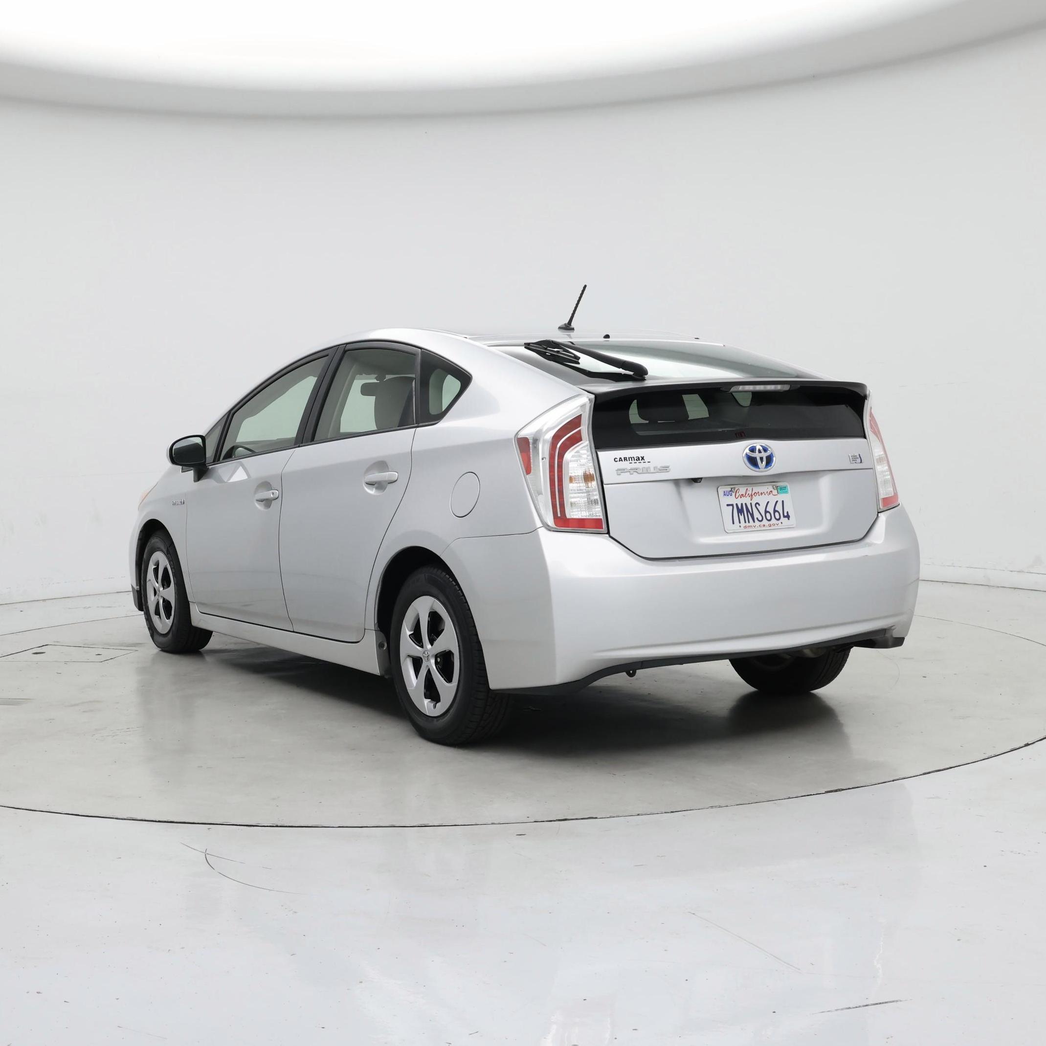Thumbnail: 2015 Toyota Prius - 2