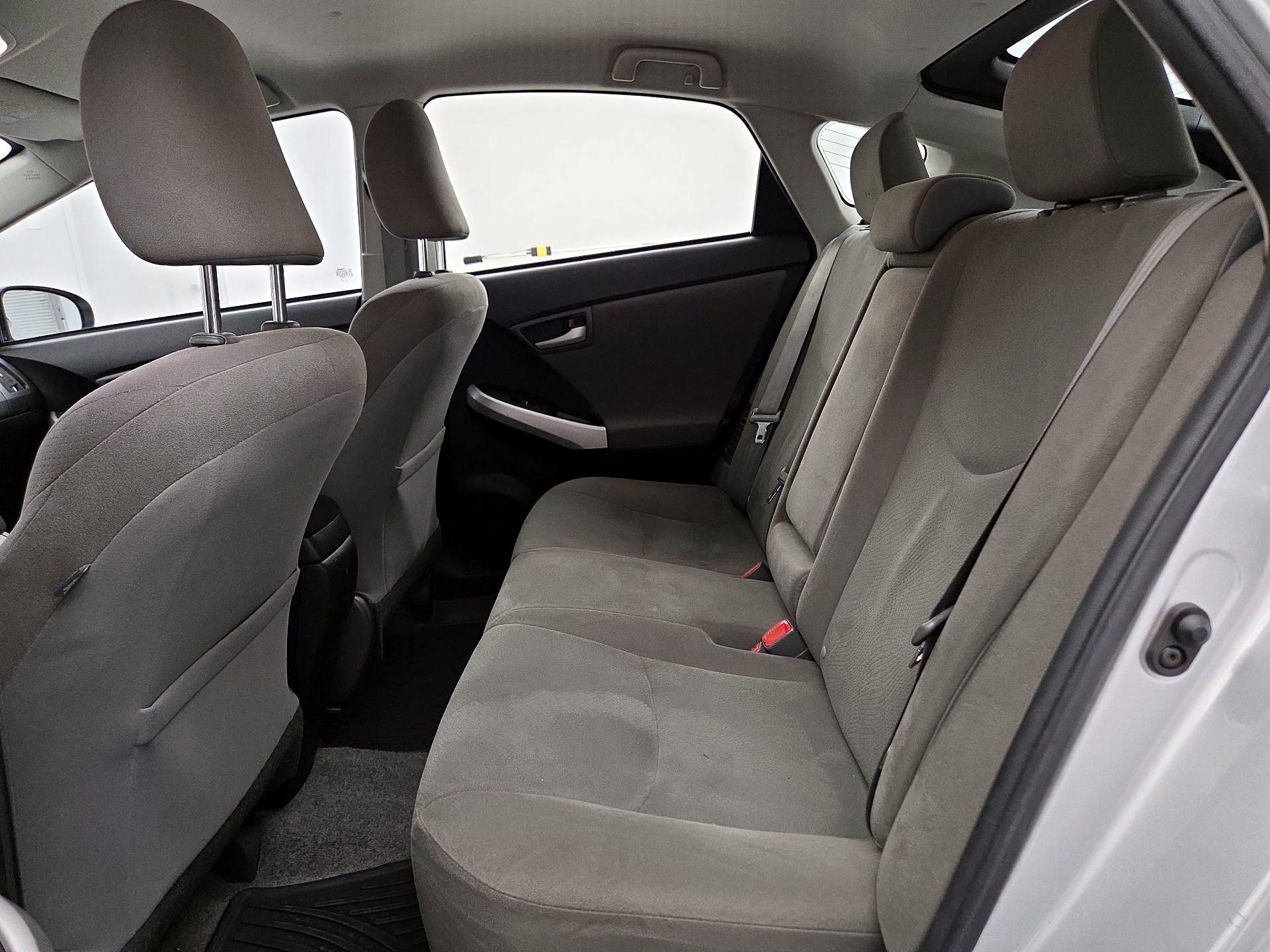 Thumbnail: 2015 Toyota Prius - 19