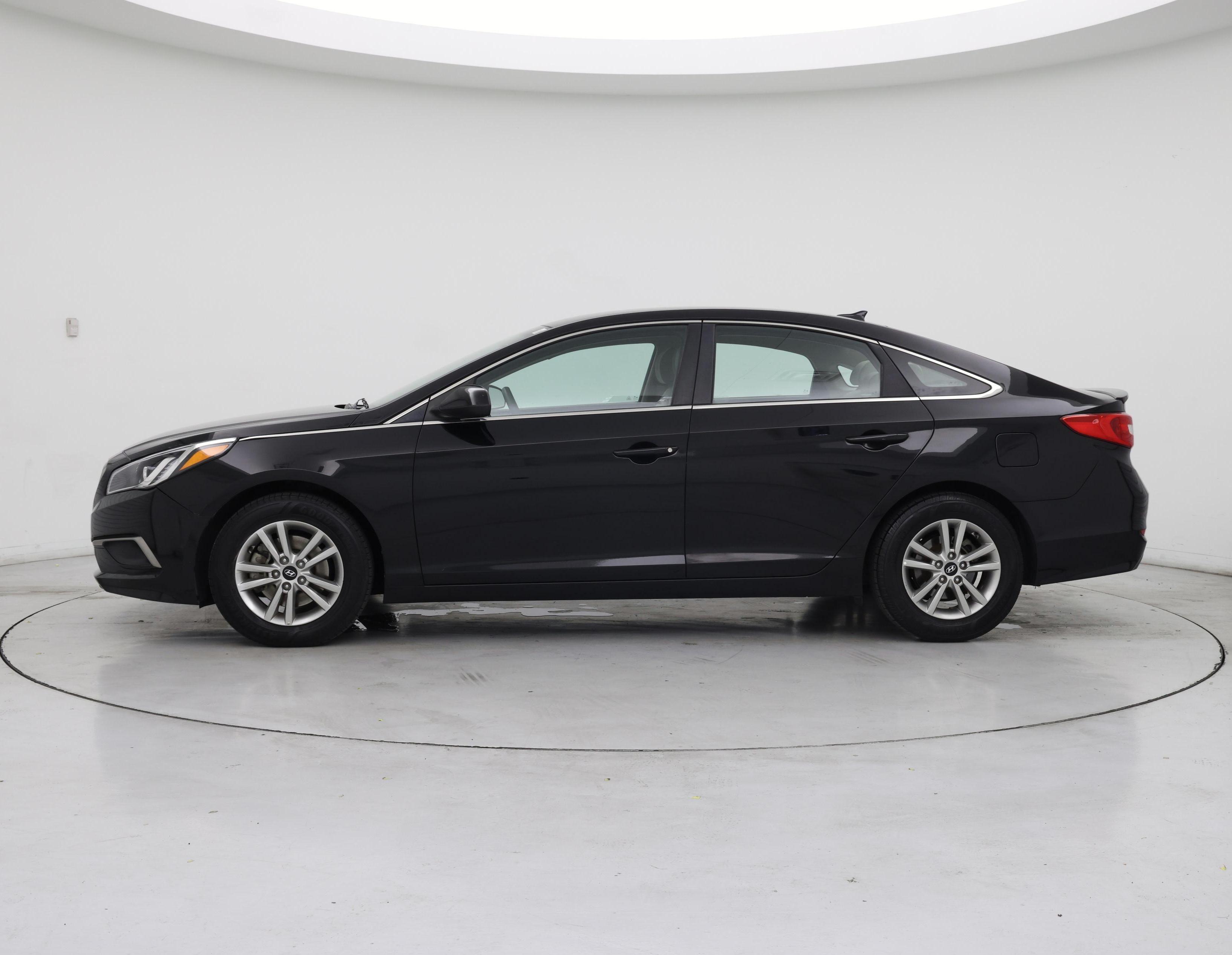 Thumbnail: 2017 Hyundai Sonata - 3