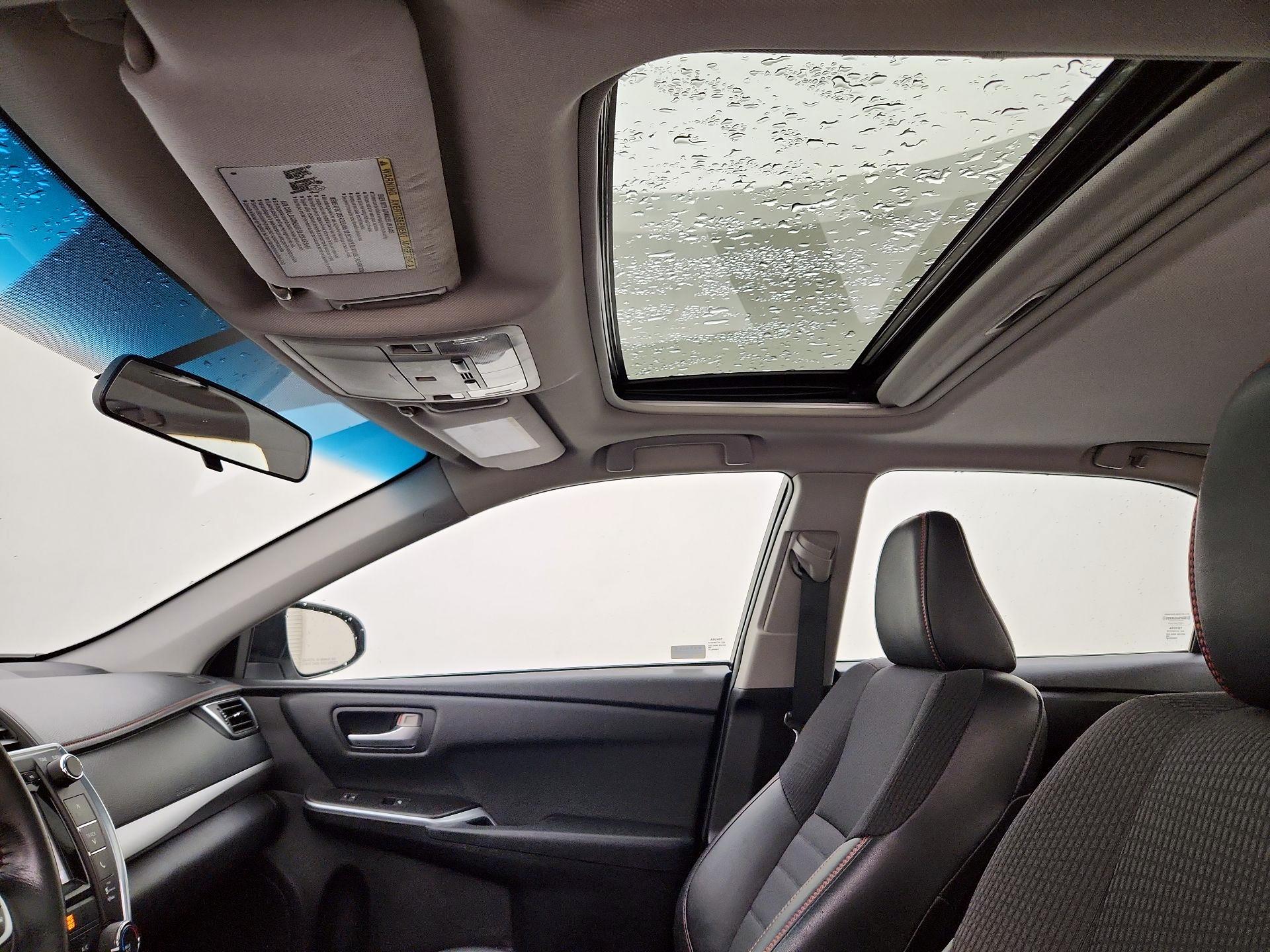 Thumbnail: 2016 Toyota Camry - 19