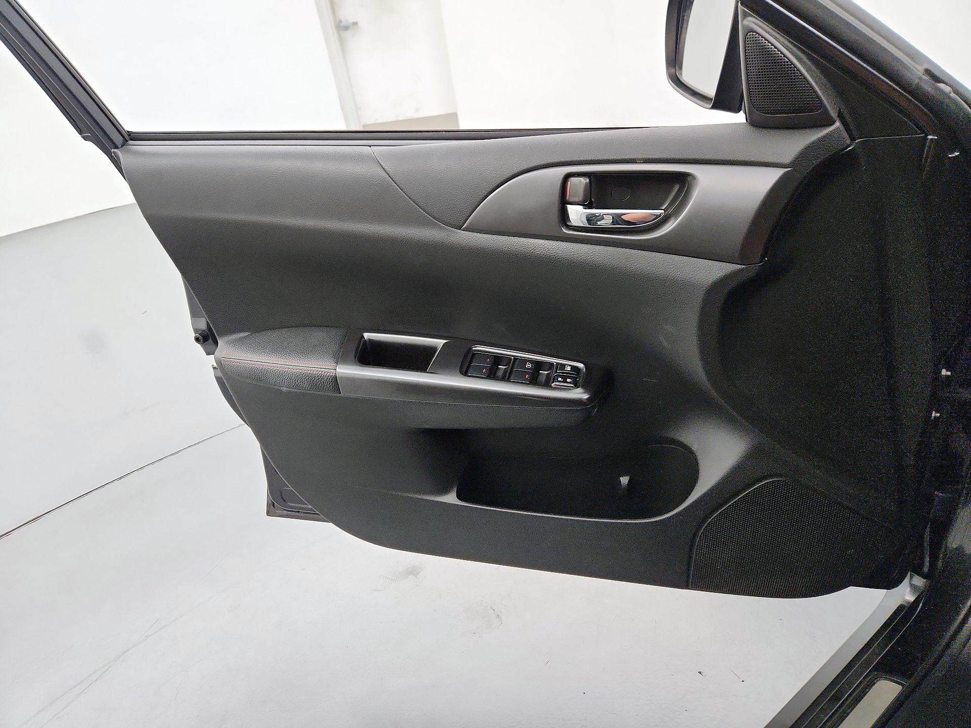 Thumbnail: 2014 Subaru Impreza - 12