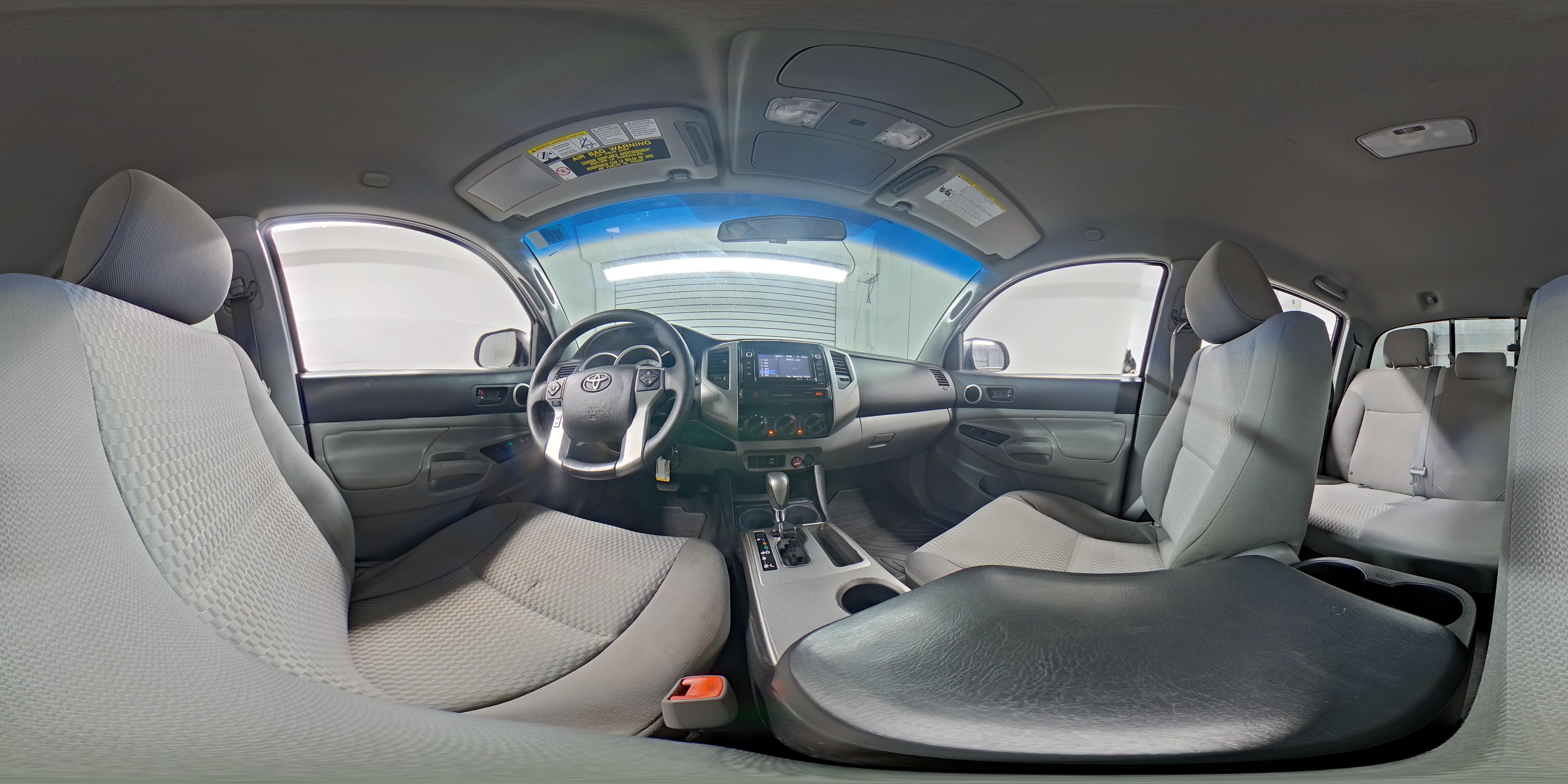 2015 Toyota Tacoma PreRunner - Photo 18