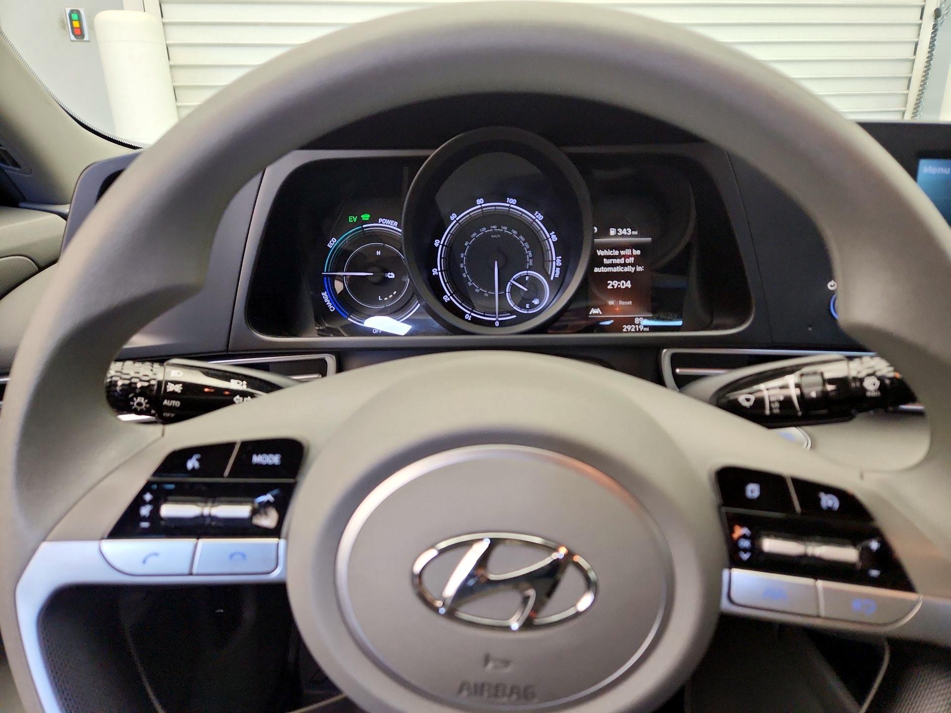 Thumbnail: 2023 Hyundai Elantra - 10