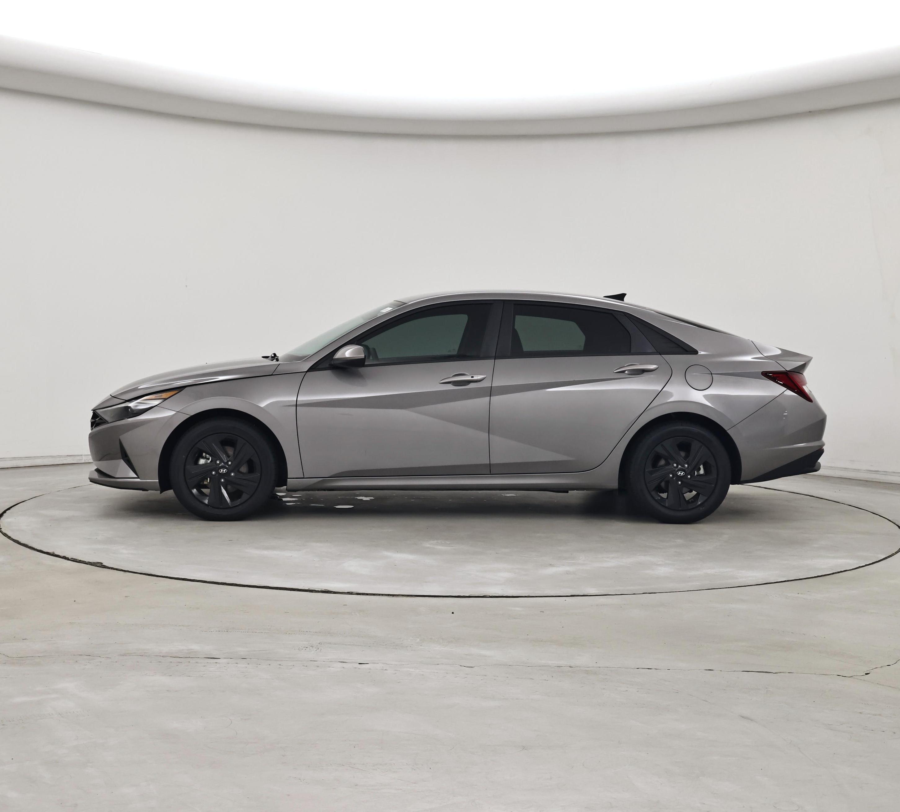 Thumbnail: 2023 Hyundai Elantra - 3