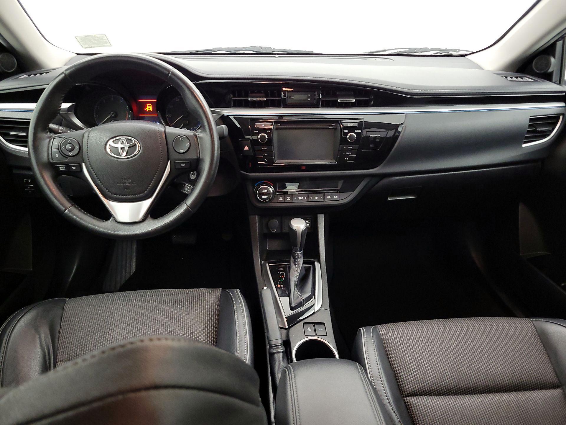 Thumbnail: 2015 Toyota Corolla - 9
