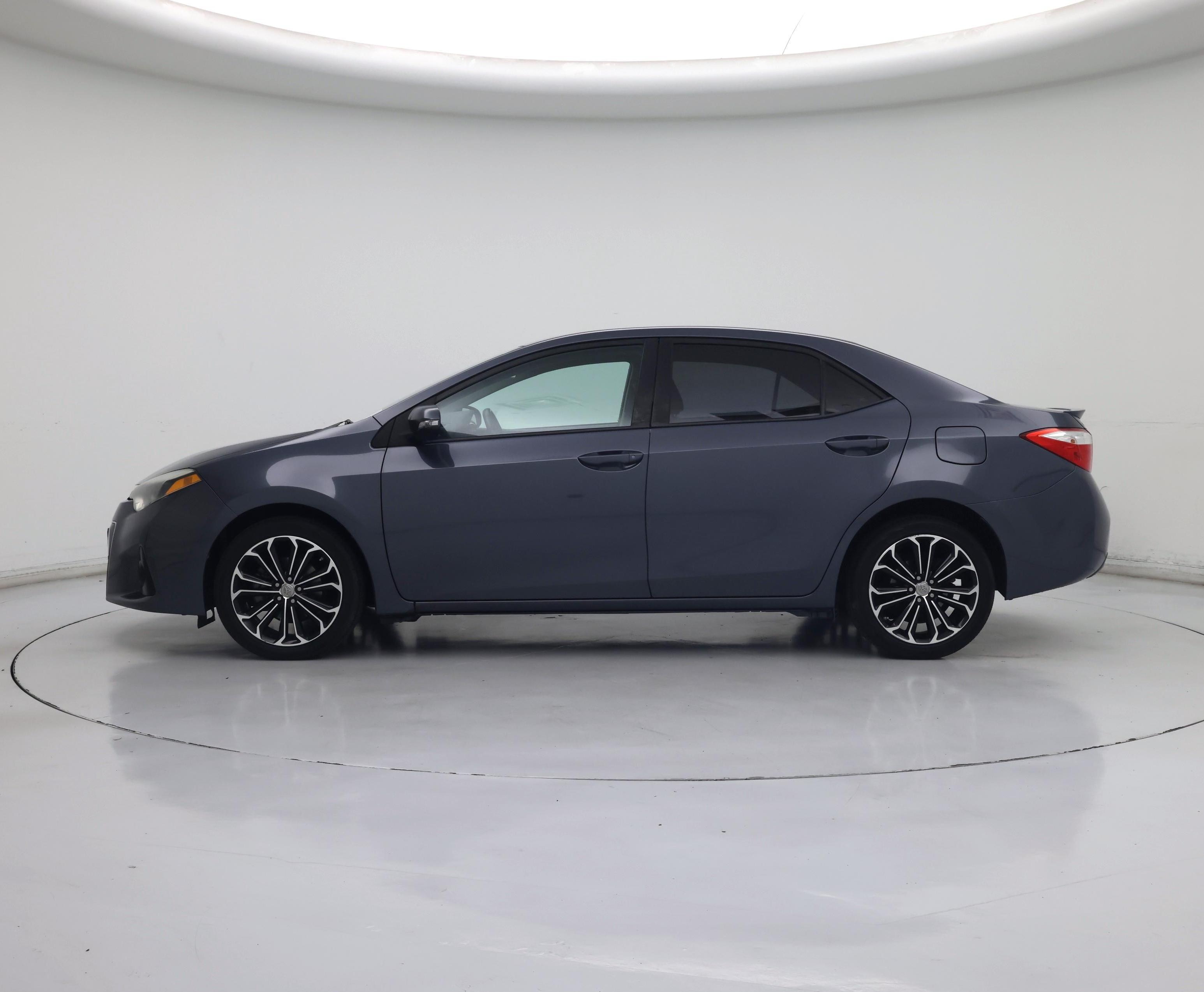 Thumbnail: 2015 Toyota Corolla - 3