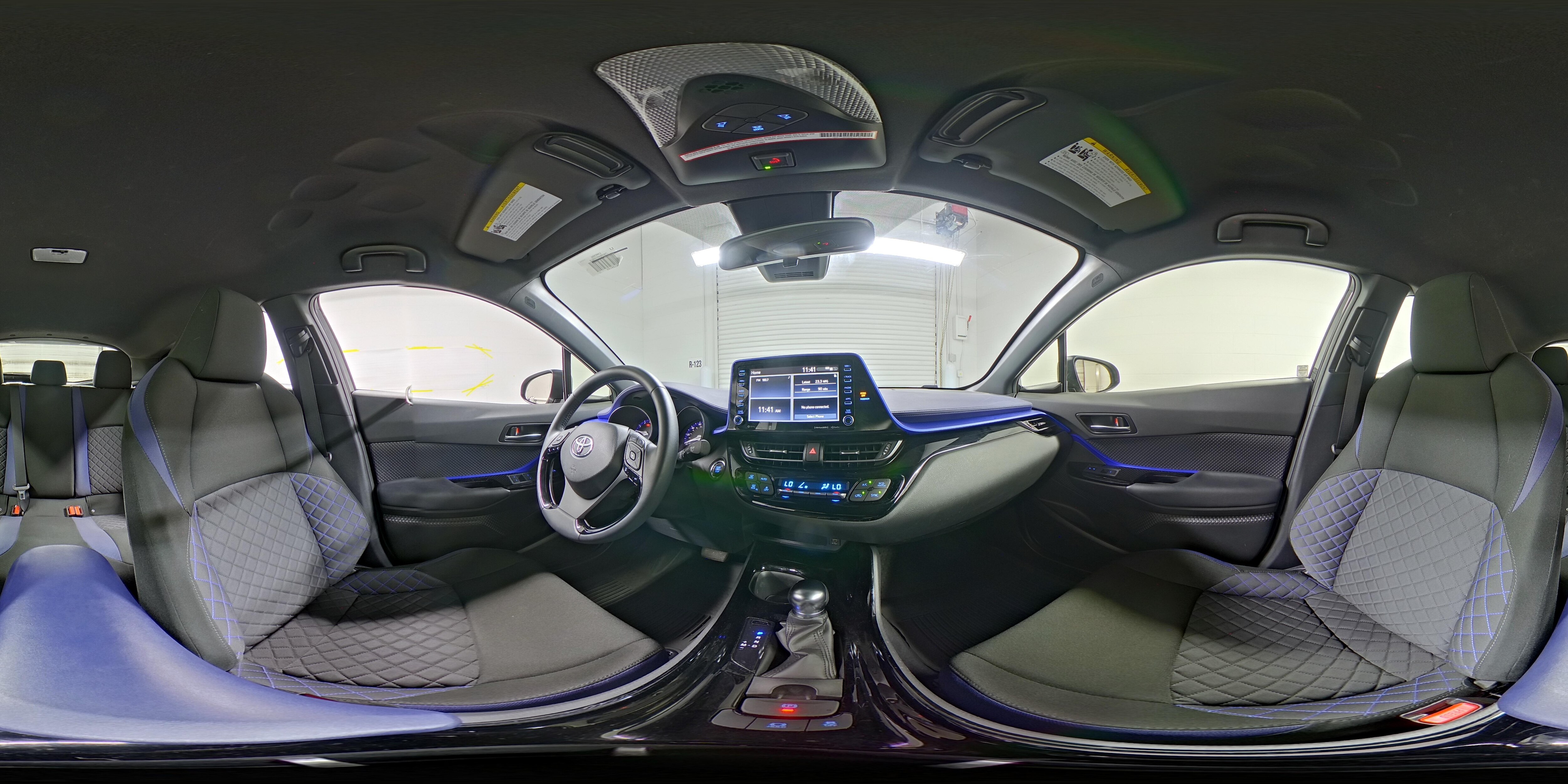 2021 Toyota C-HR XLE - Photo 24