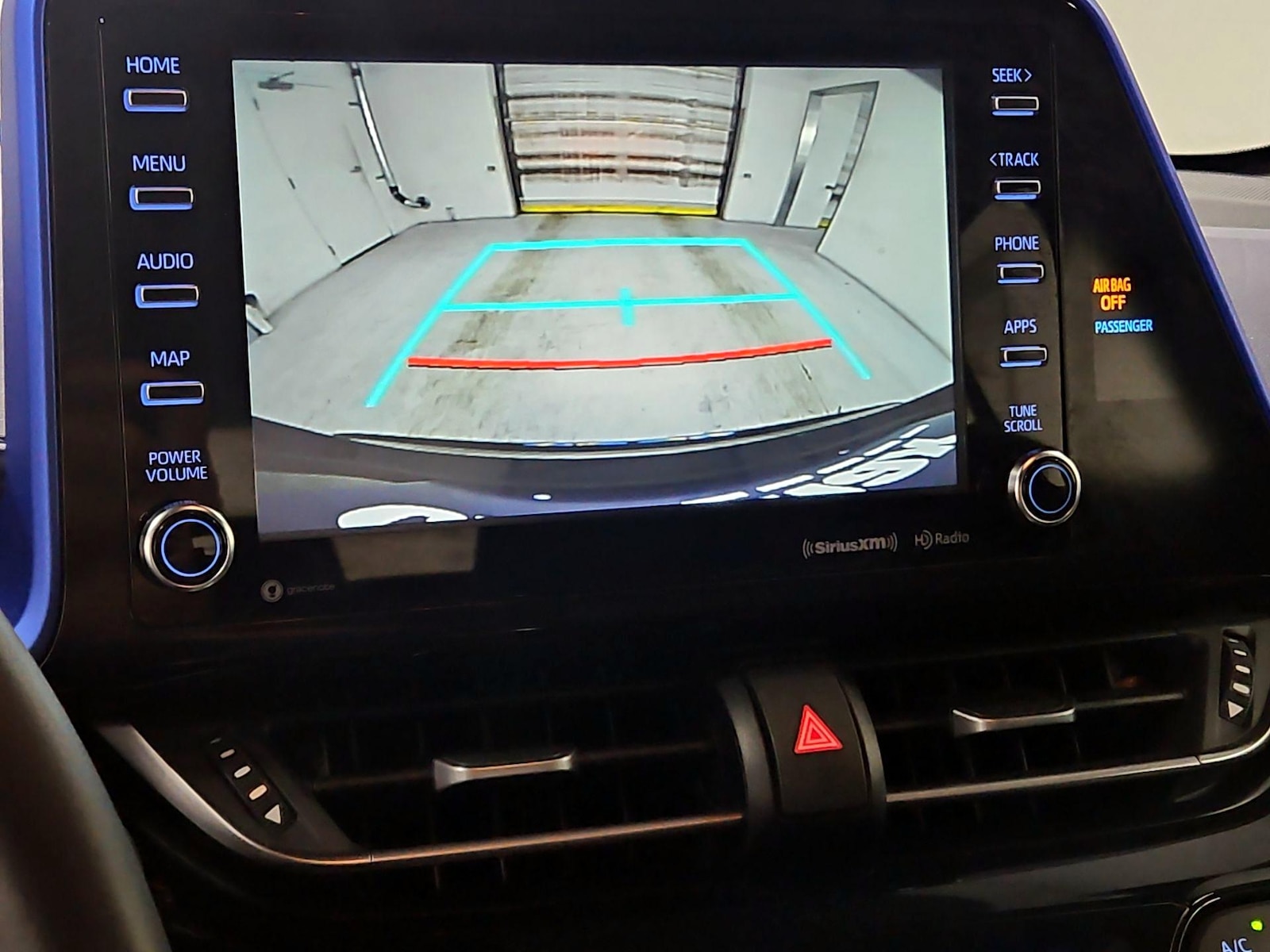 2021 Toyota C-HR XLE - Photo 15