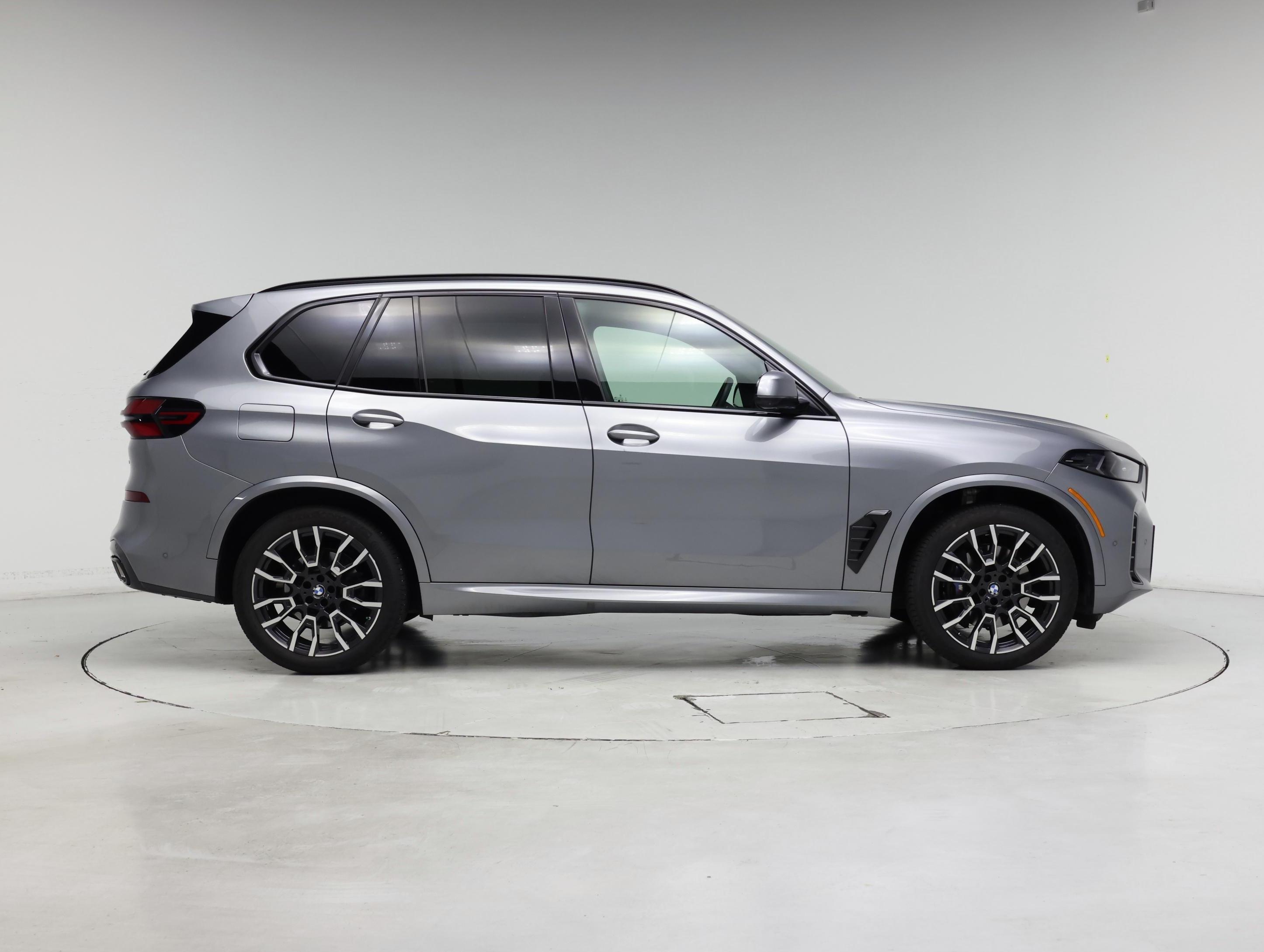 Thumbnail: 2025 BMW X5 - 7