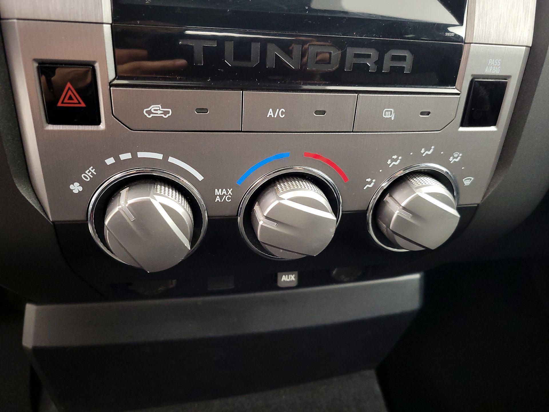 Thumbnail: 2018 Toyota Tundra - 15
