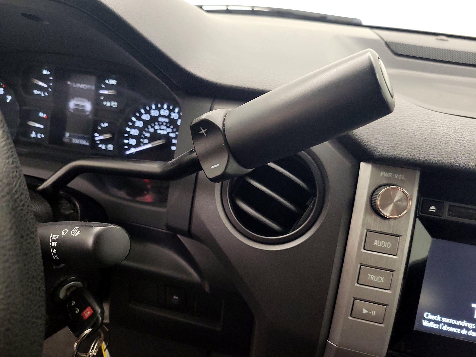 Thumbnail: 2018 Toyota Tundra - 16